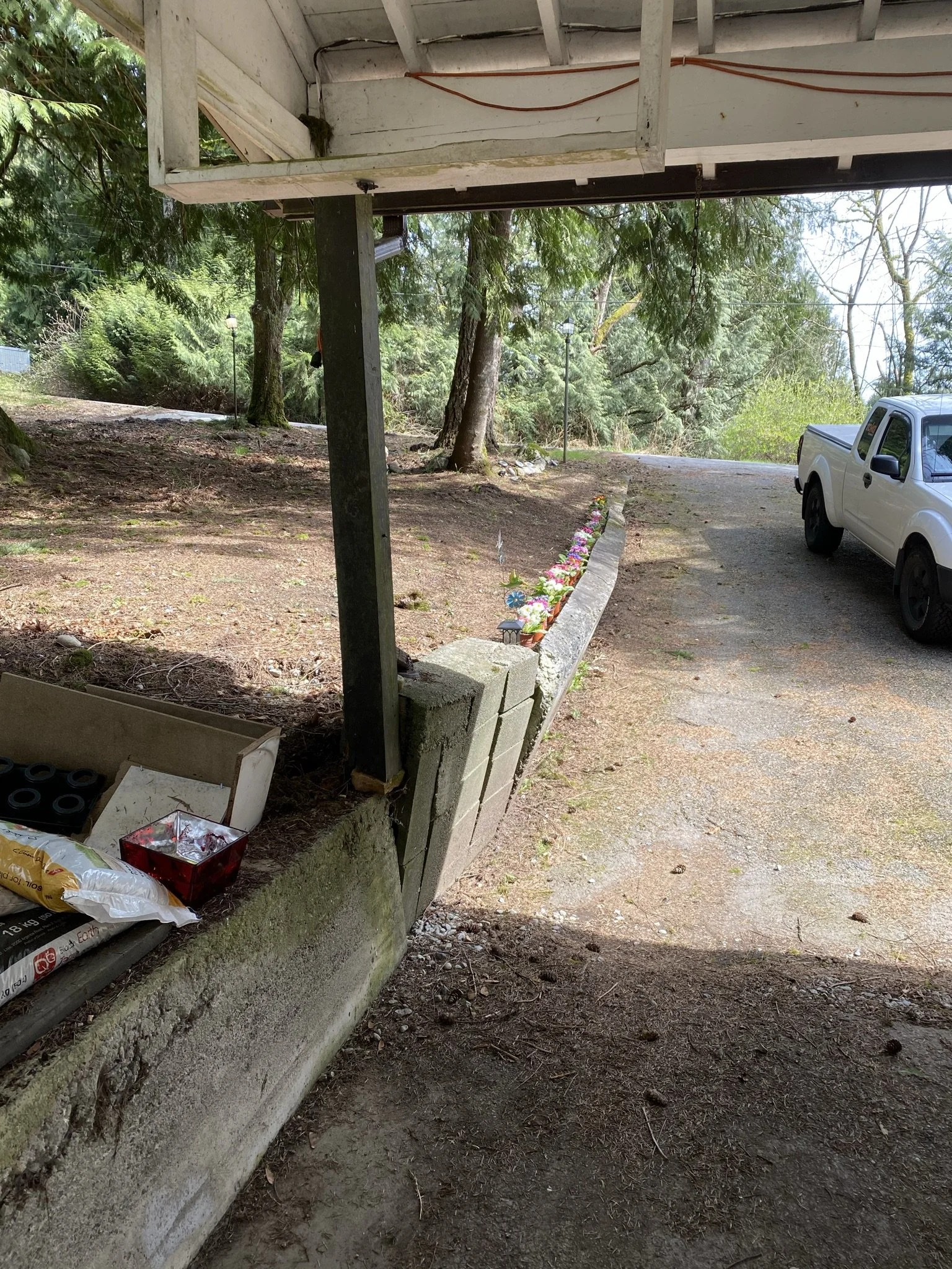 pitt-meadows-retaining-wall-repair - Before - 09.jpg