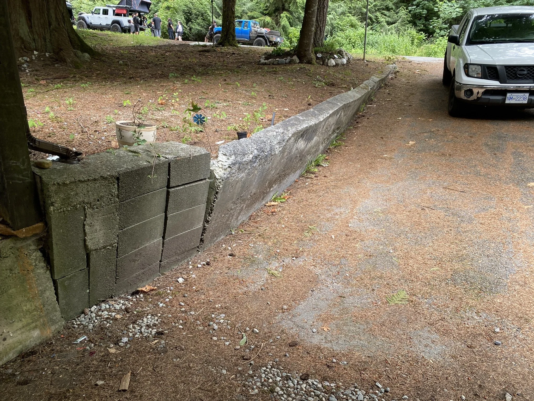 pitt-meadows-retaining-wall-repair - Before - 22.jpg