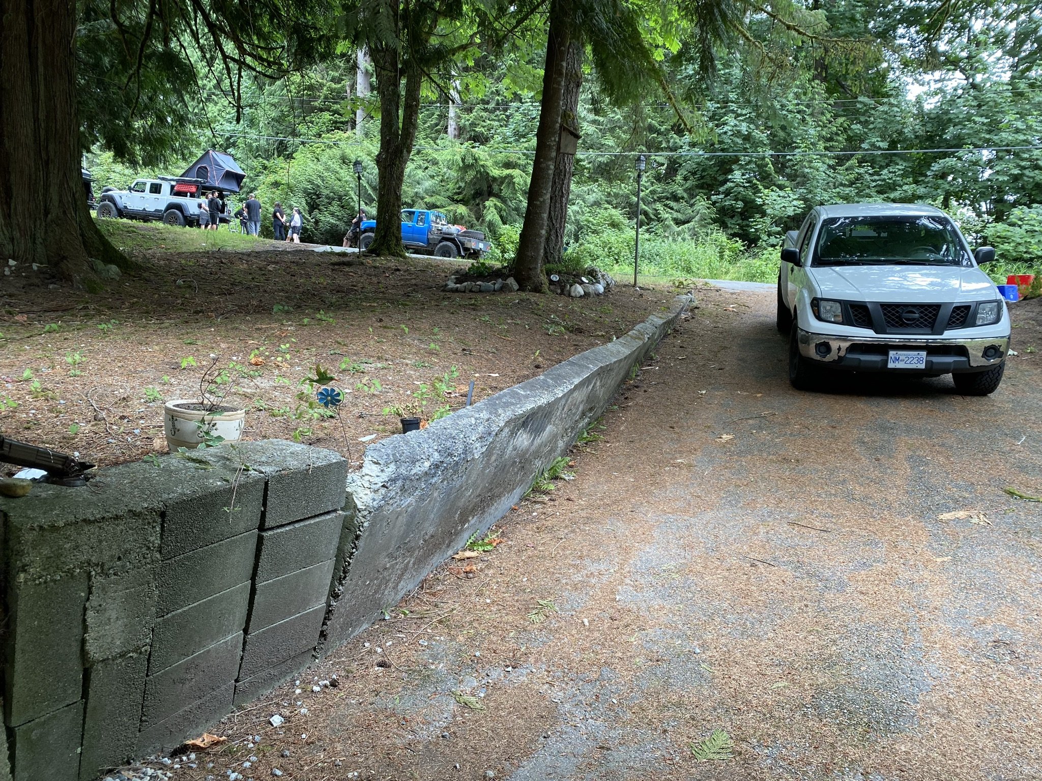 pitt-meadows-retaining-wall-repair - Before - 23.jpg