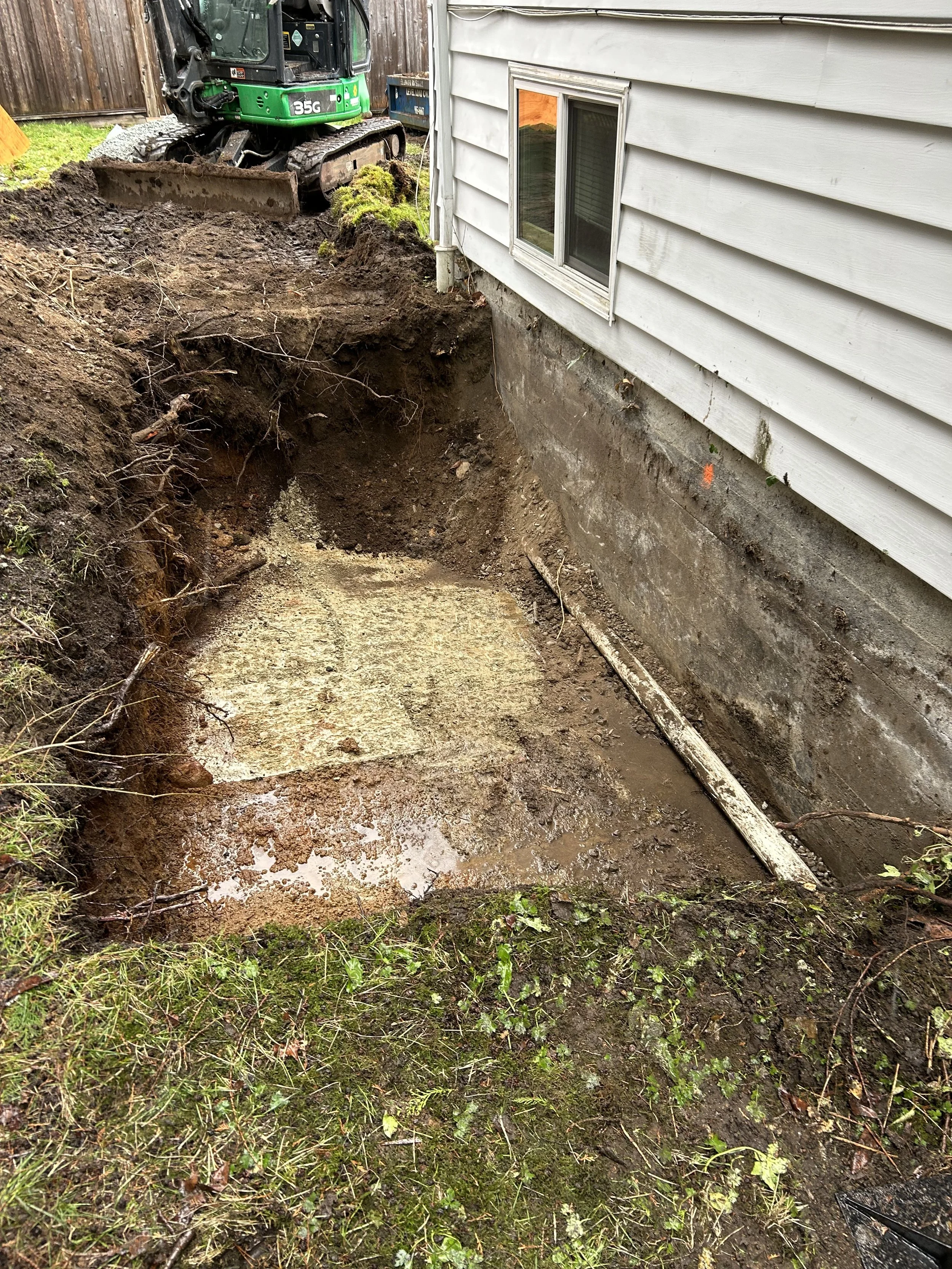 north-vancouver-basement-entry-build - Before - 02.jpg