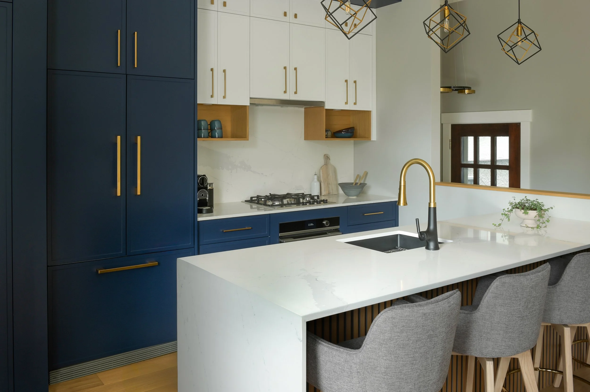 east-vancouver-kitchen-bathroom-renovation - After - 07.jpg