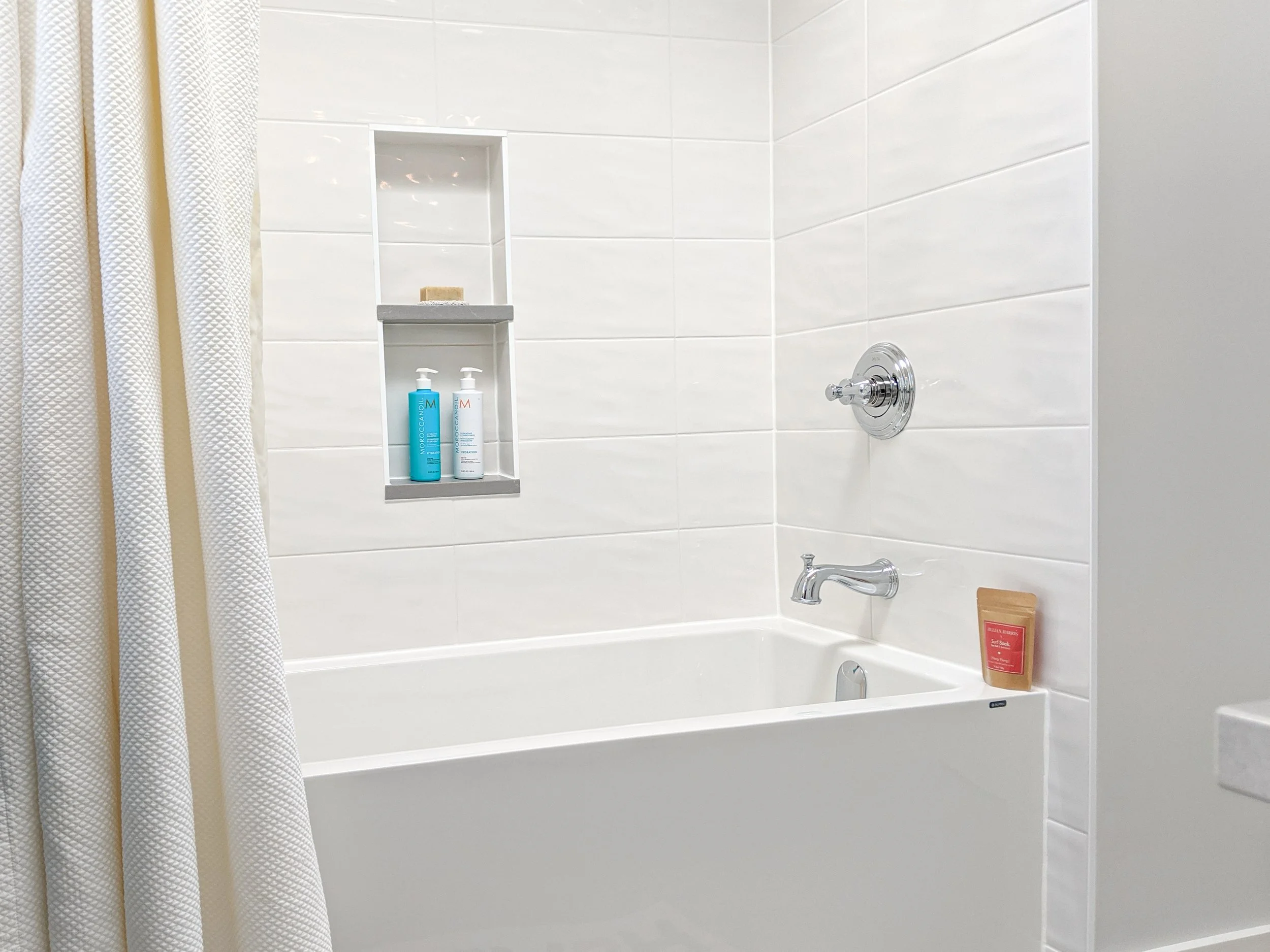 cloverdale-kids-bathroom-renovation - After - 30.jpg