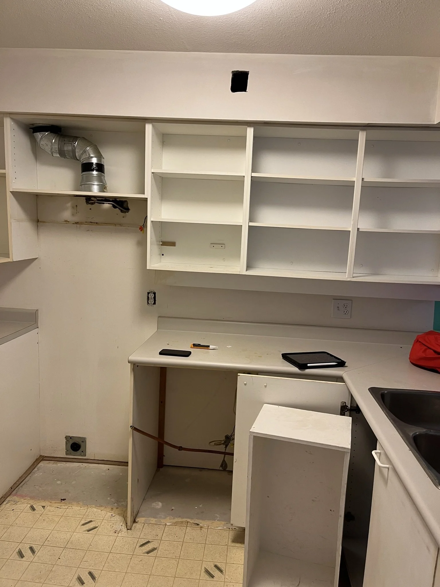 east-vancouver-condo-kitchen-renovation - Before - 02.jpg