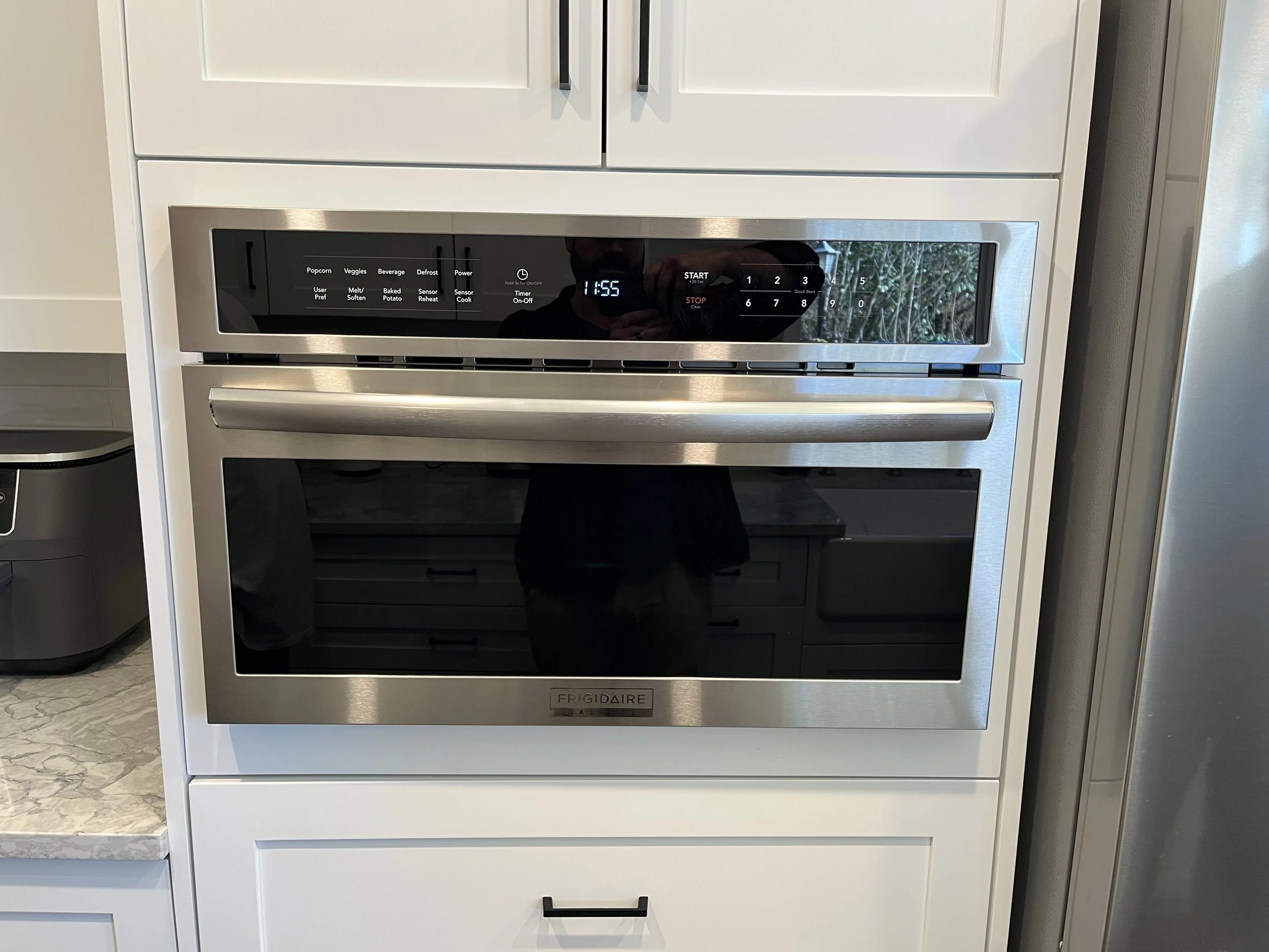 north-vancouver-galley-kitchen-bathroom-renovation - After - 04.jpg