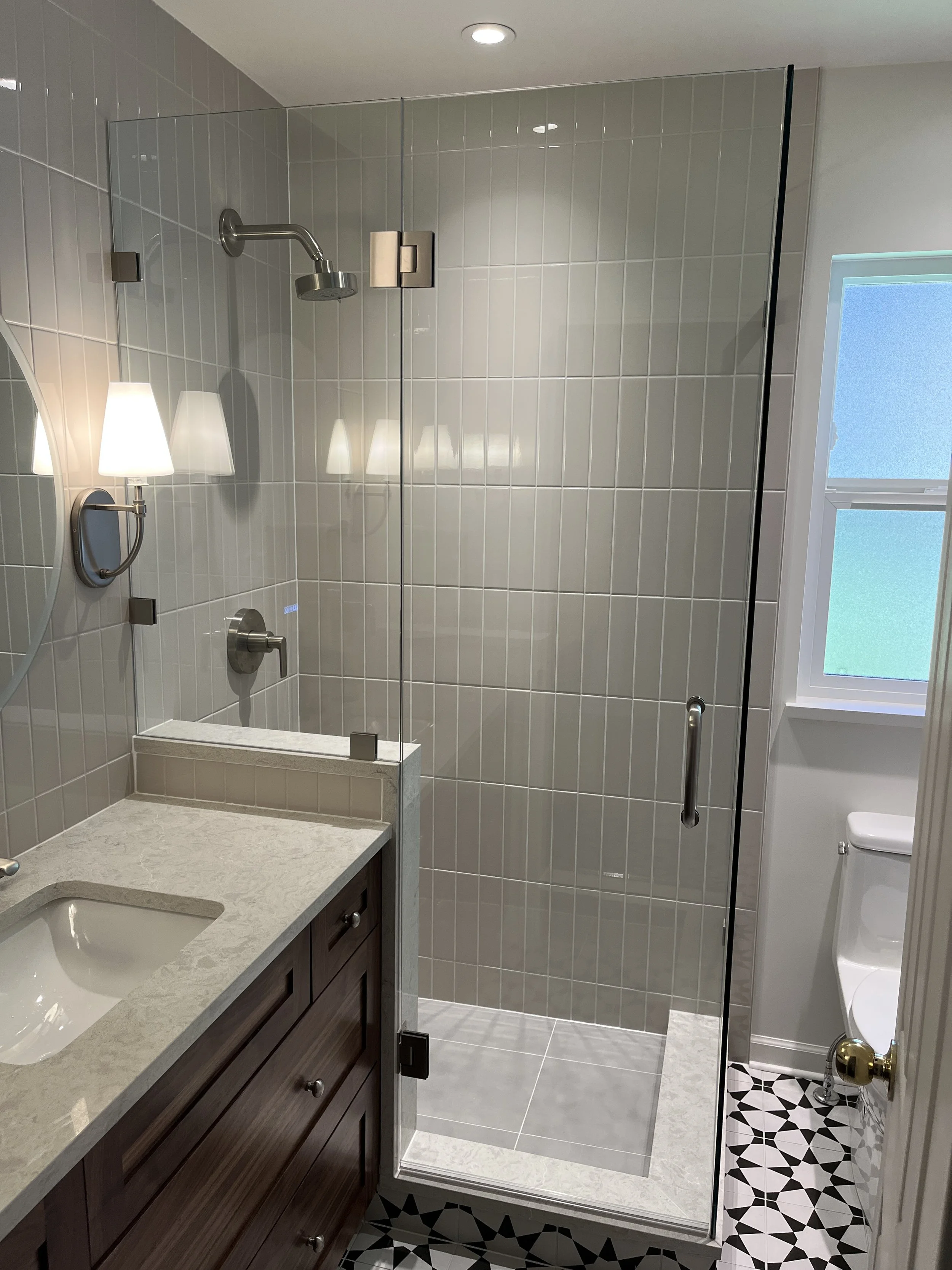 north-vancouver-galley-kitchen-bathroom-renovation - After - 07.jpg