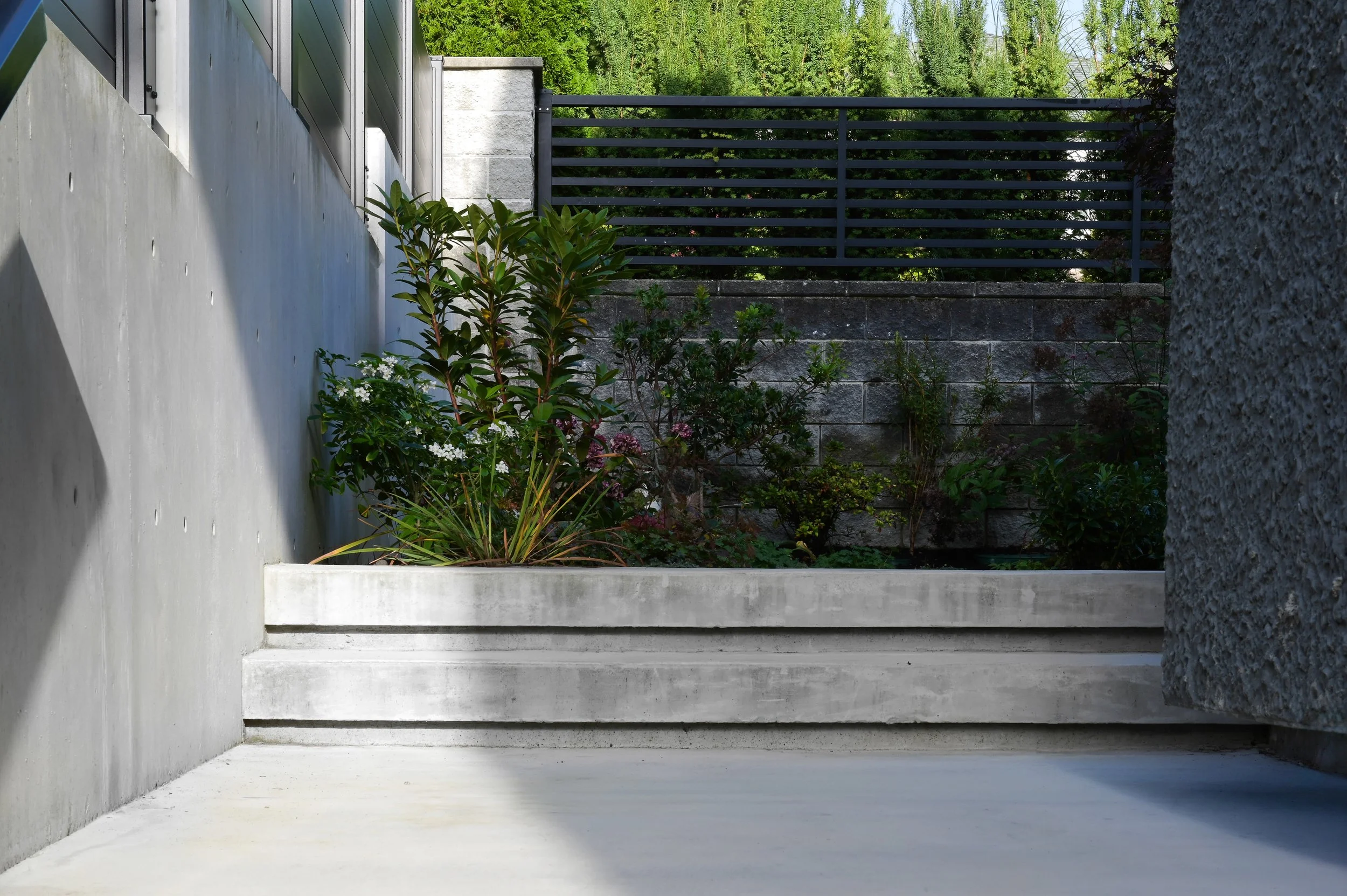 new-westminster-retaining-wall-exterior-renovation - After - 17.jpg