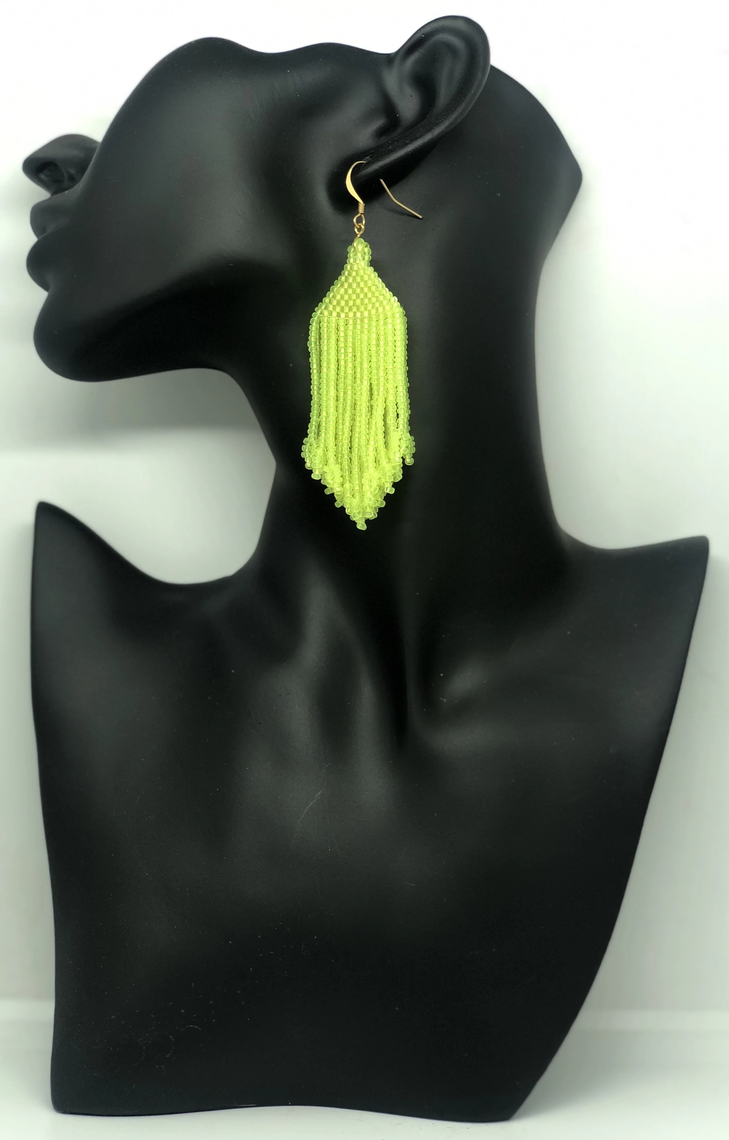 D94B886F-232A-4951-8A40-5340DA5CCDA6