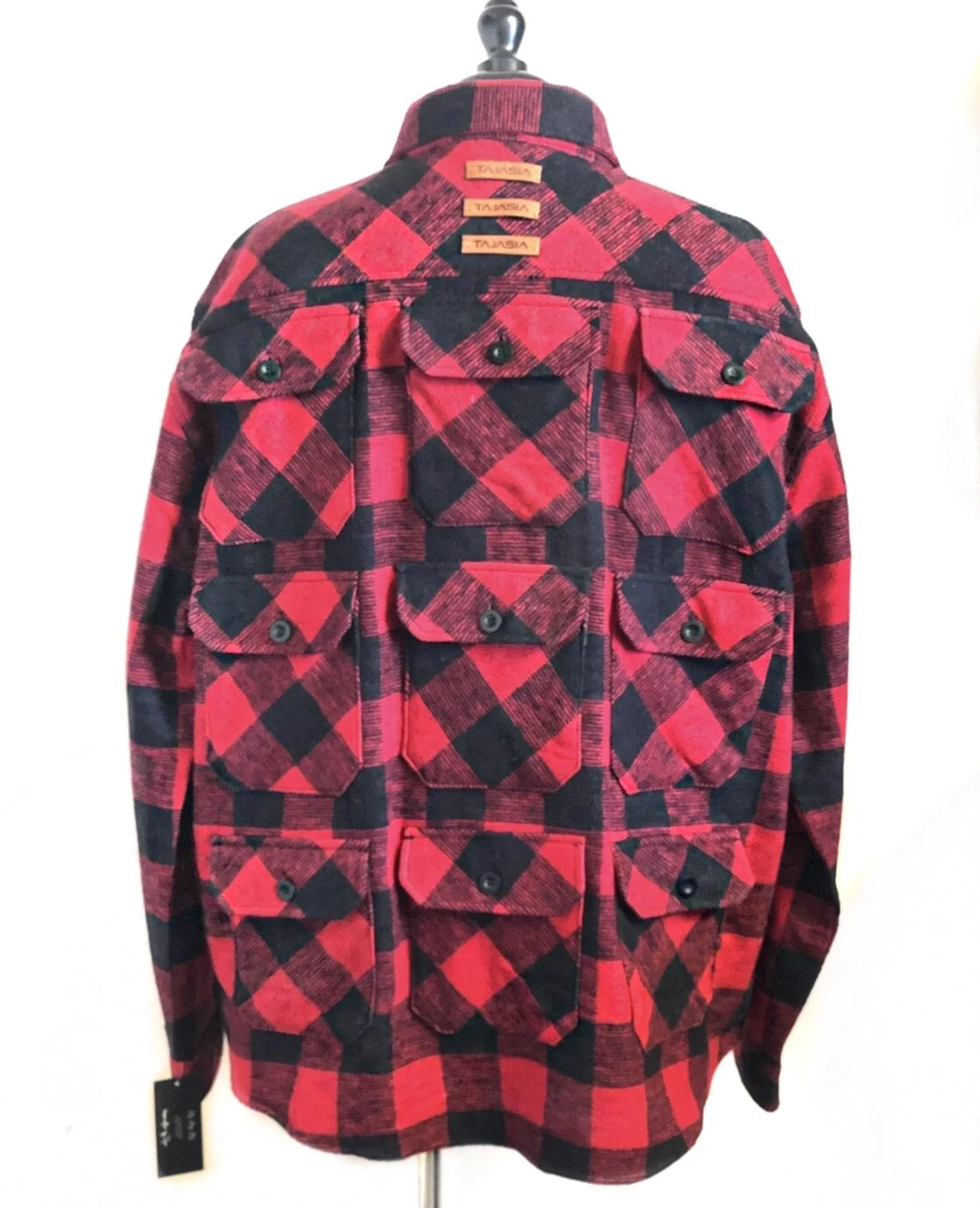 891E7300-8BCD-4A77-B0C7-A8D8714221ED