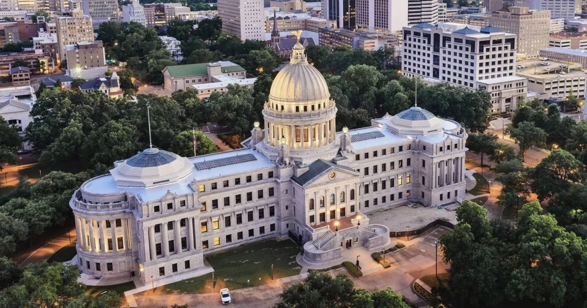 State-Capitol-credit-Sean-Pavone_91852798b59be8b28fc00edfe4aec23a.jpg