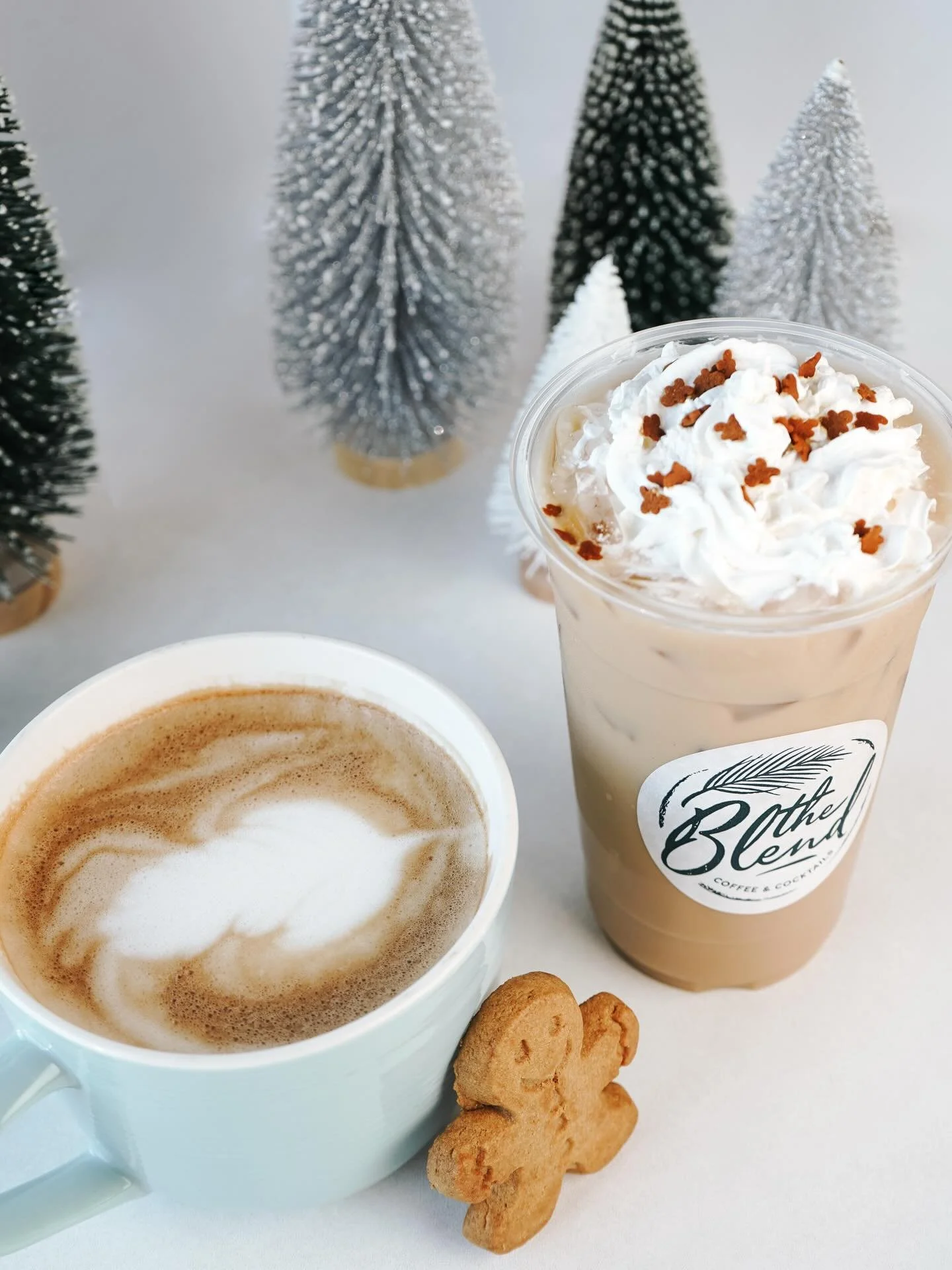 Gingerbread latte is back!!!!!!🤎