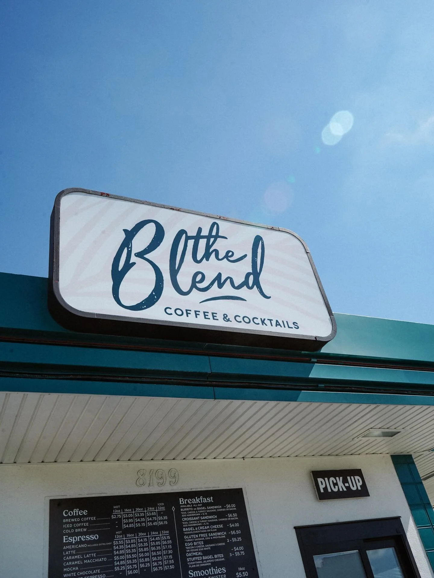 Pinellas Park, we&rsquo;re staying open later starting 3/9!! 

Mon-Fri 6am-6pm
Weekends 7am-6pm

Happy hour 3-5pm daily - $1 off any drink ☕️