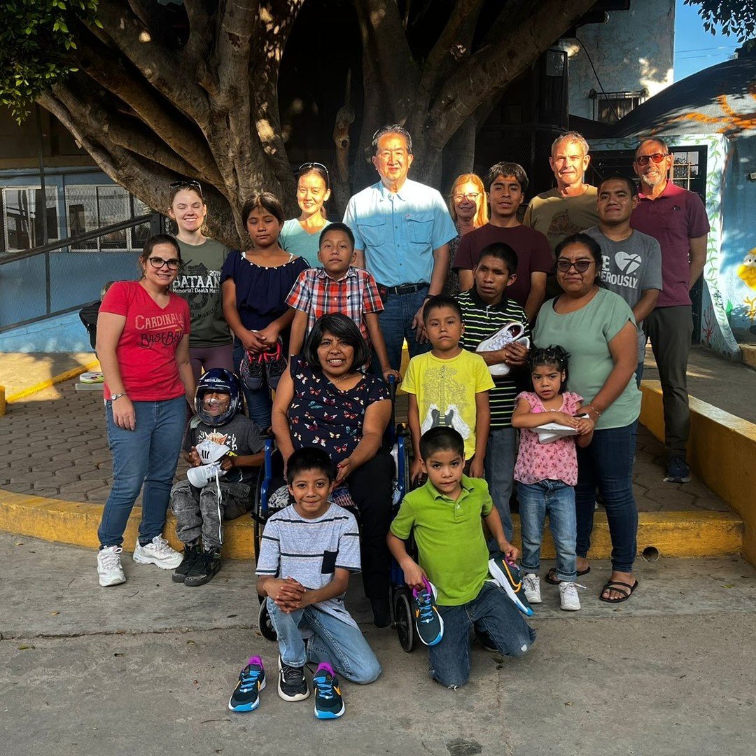 We welcome and thank God for the visit of the First Church of Winsted group from Connecticut.

👏❤️💯

Damos la bienvenida y agradecemos a Dios por la visita del grupo de First Church of Winsted de Conneticut.