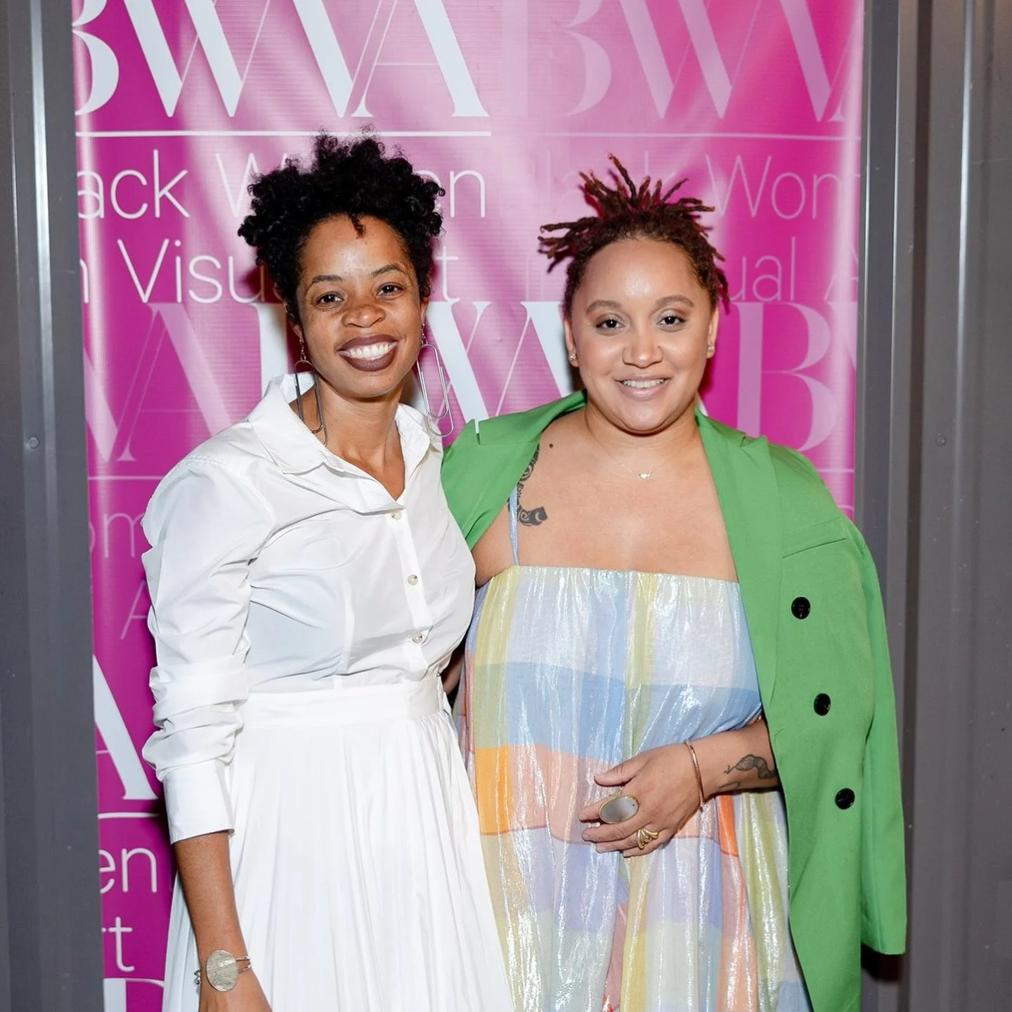 Celebrating the arts in Houston alongside major players like @aliseartgroup @sanmanstudios @theandersoncenterforthearts @mitochondria.gallery made our AfroTech Conference 2024 event both beautiful and impactful.
Dark Mode was made possible by The Ac