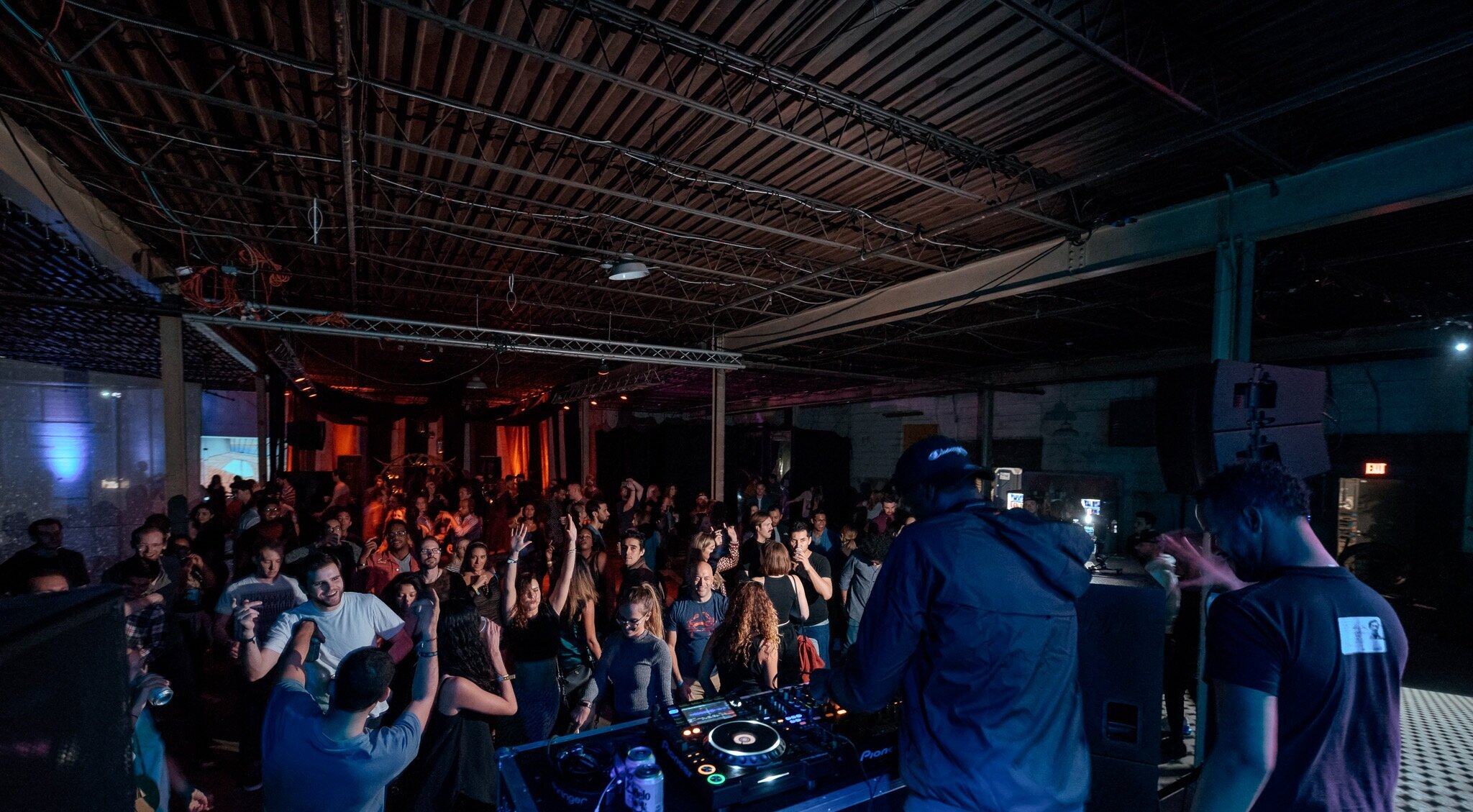 crowd.