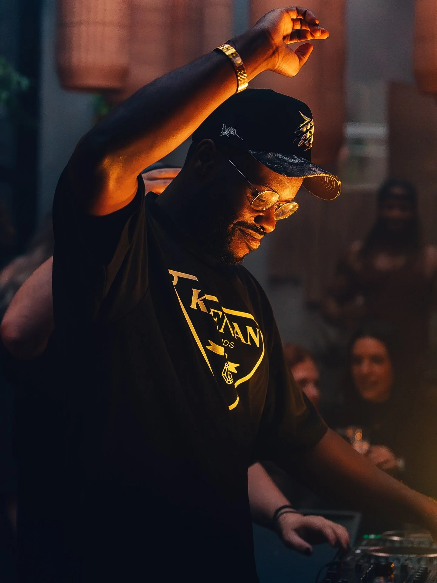 tequila chronicles: @diffuse.dc x @bensterling_dj edition. 

top tier b2b with @keenan_sounds - loved every minute.
see you very soon DC. 💪🏿
📸x 📹: @sahil.shotit x @knabthatshot