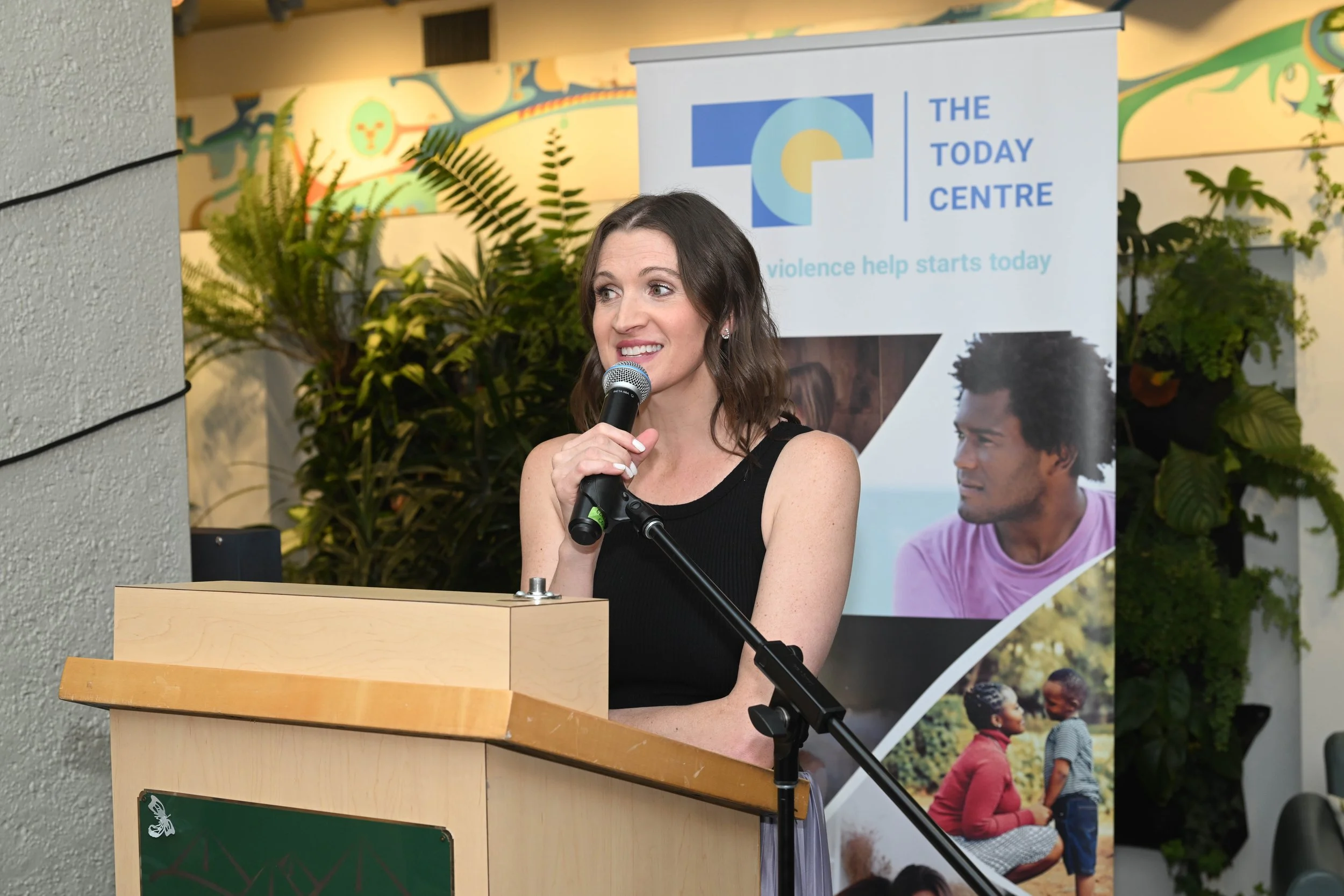 'Illuminating Hope' Garden Cocktail Party Recap