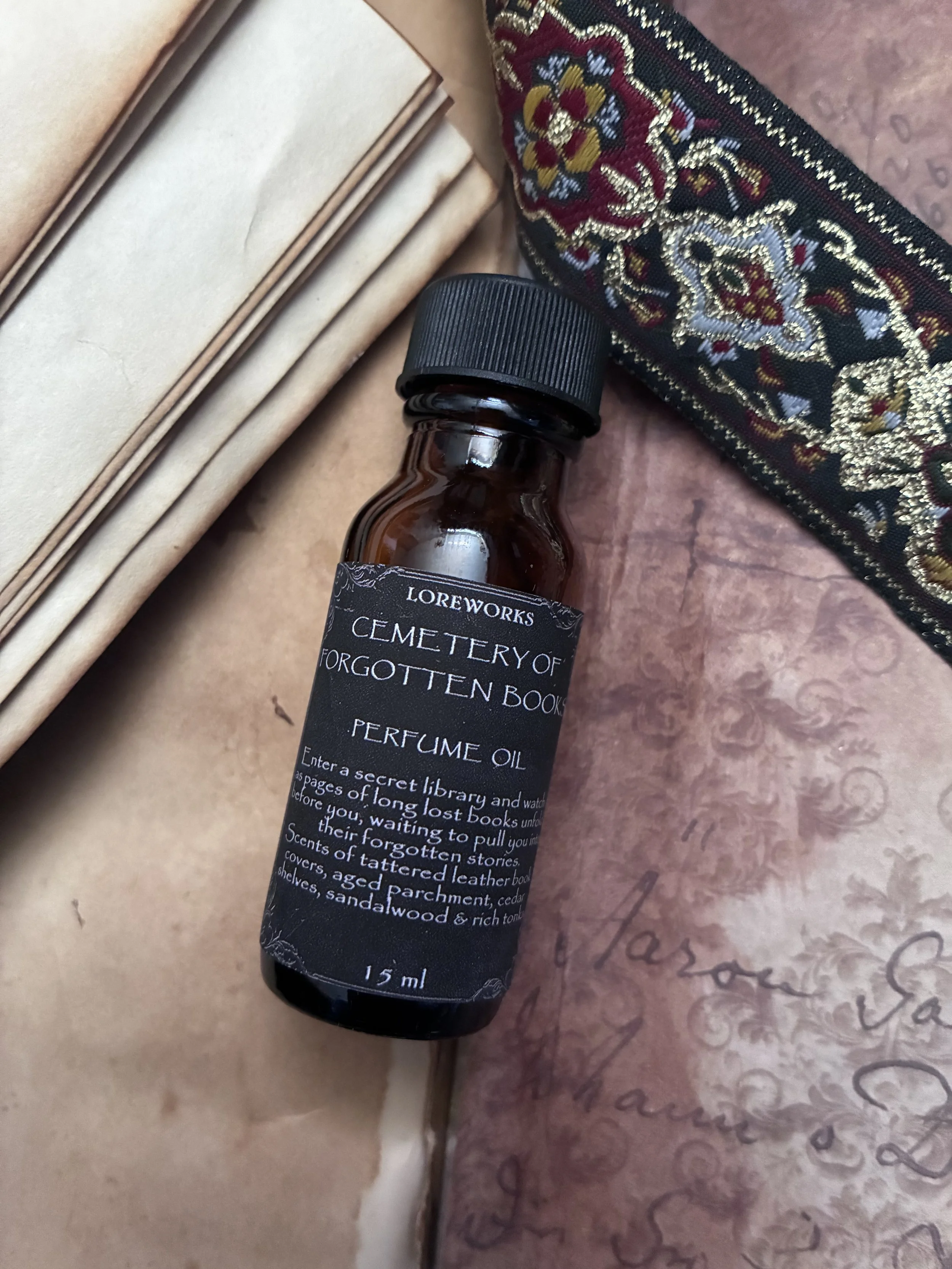 cemetery of books perfume.jpeg
