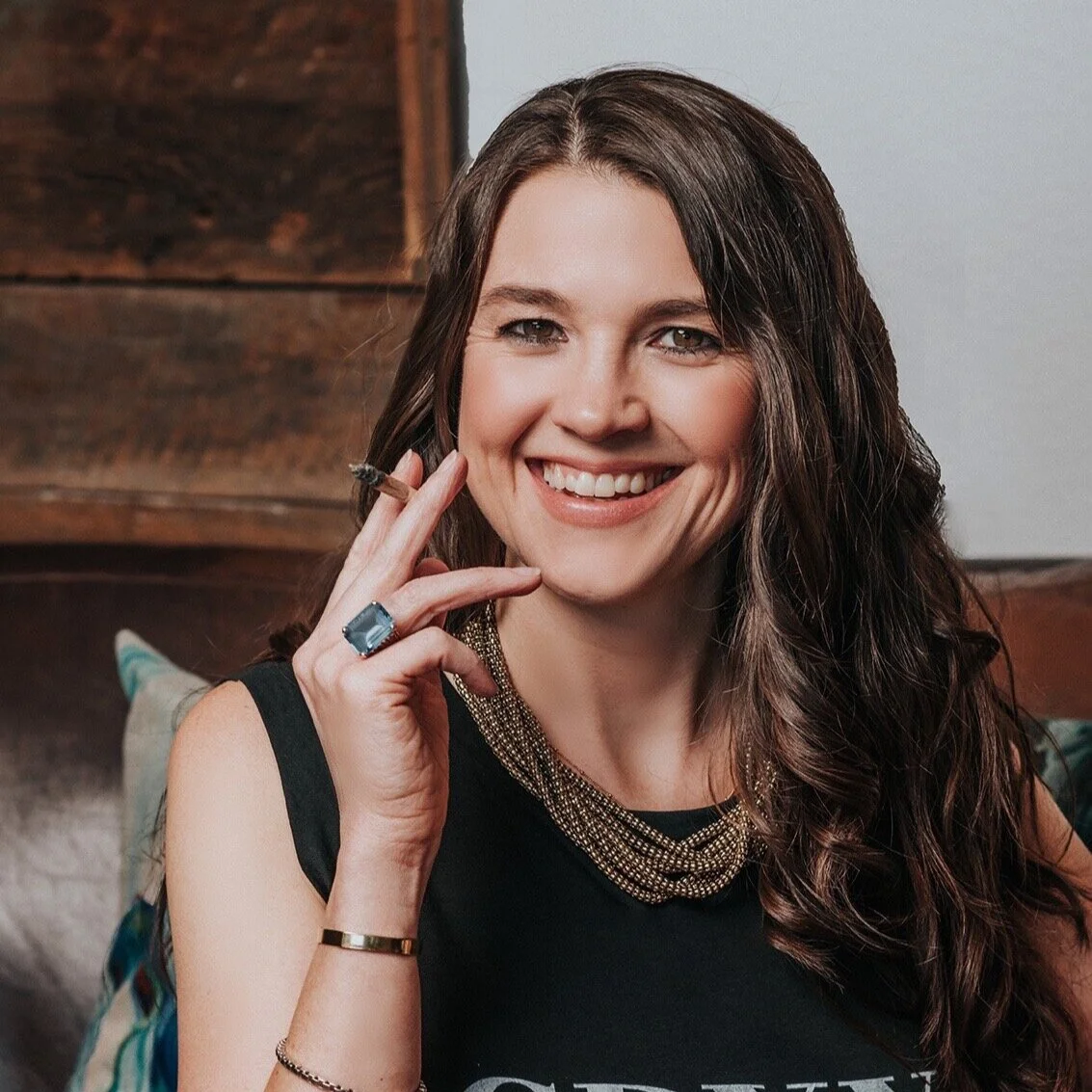 Getting Paid To Be Yourself with Johanna Nuding of the Casually Baked Podcast