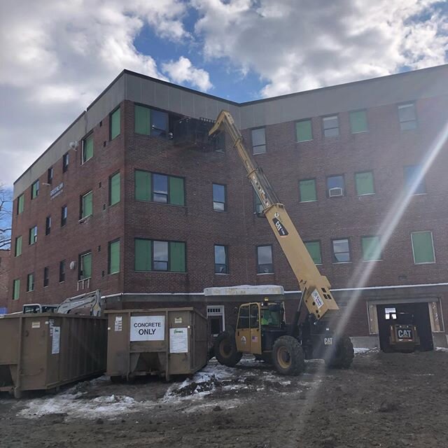 Back to Greenlaw we go! Unloading demo material from the fourth floor!