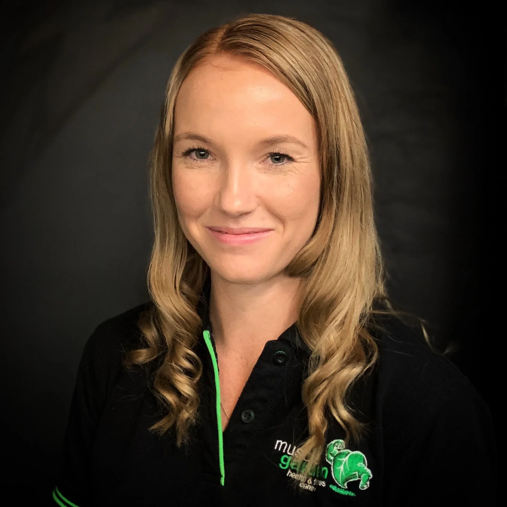 Carly Patterson Muscle Garden Mackay.JPG