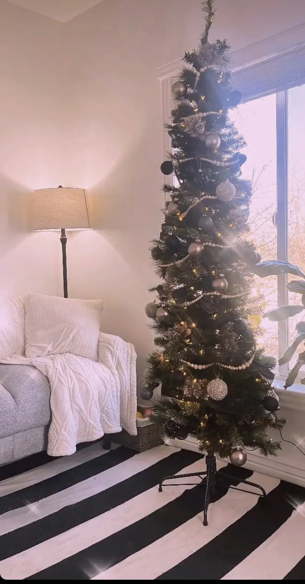 If Christmas Isn’t Very Merry: A Salt Lake City Therapist’s Guide to Surviving the Holidays
