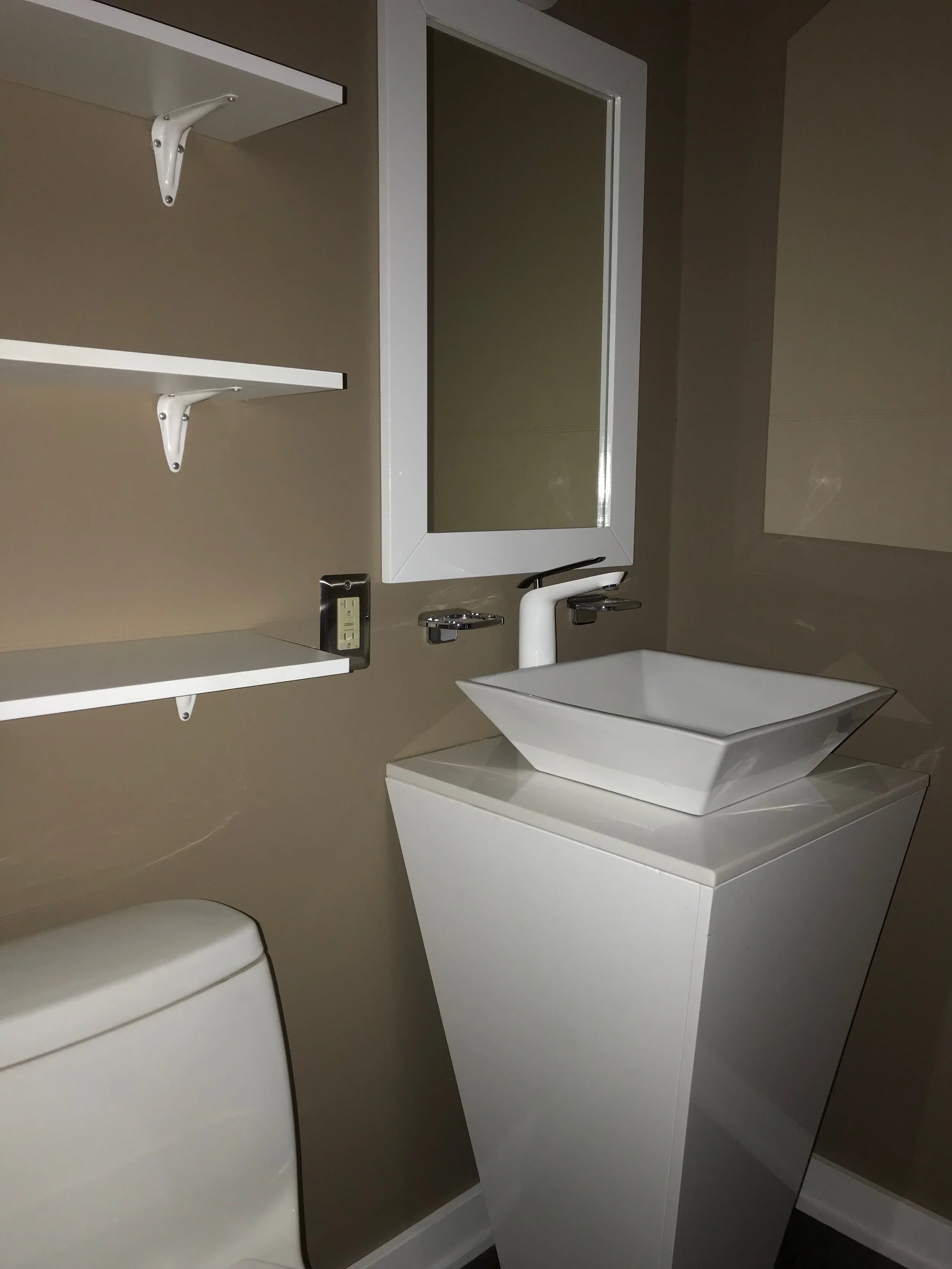 bathroom 2.jpeg