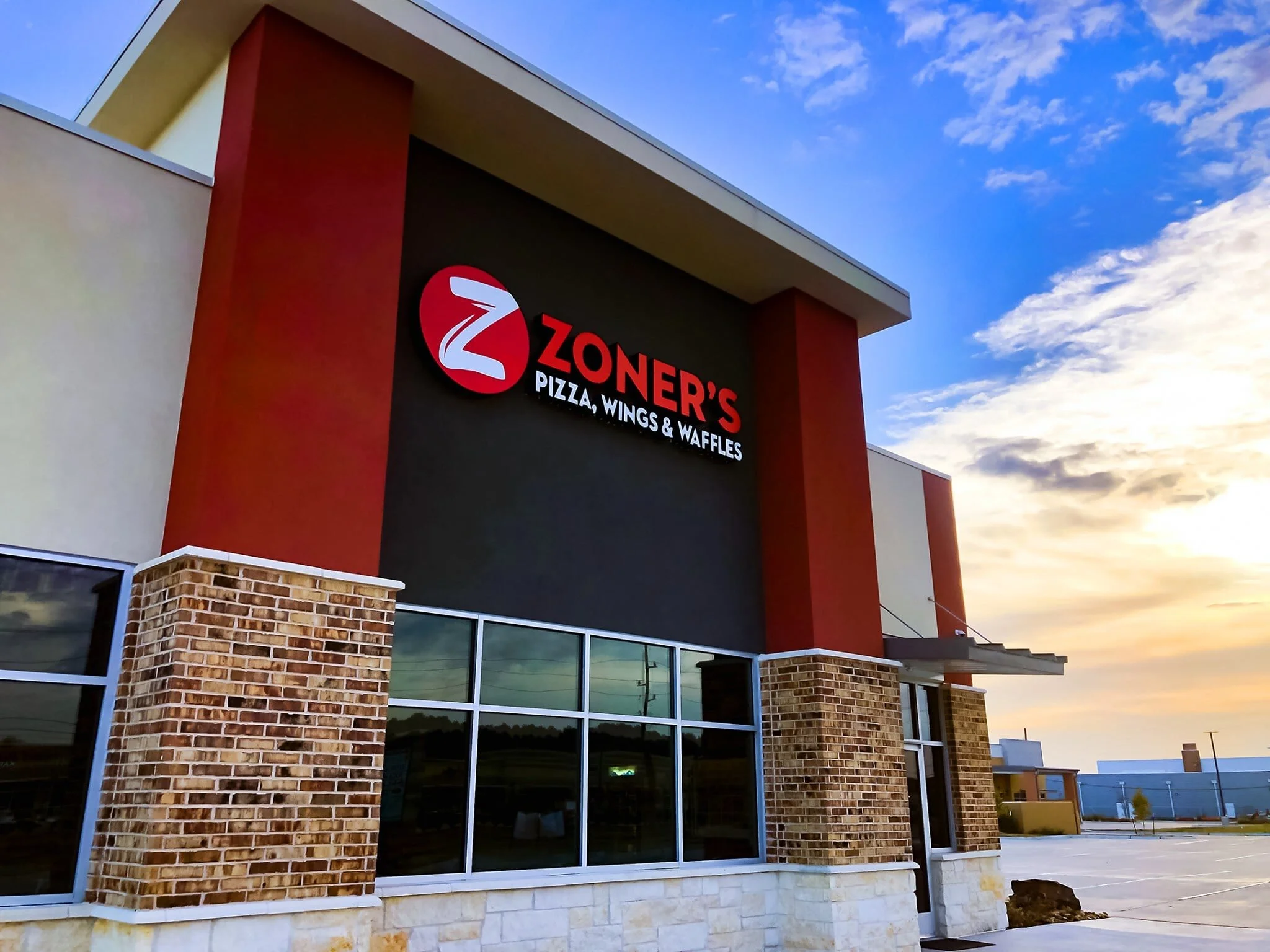 Jobs — Zoner's Pizza, Wings and Waffles