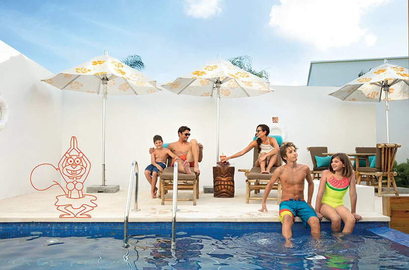 5INSIDE_PINEAPPLE_2486_ret_doodle_SandySwim-resized.jpg