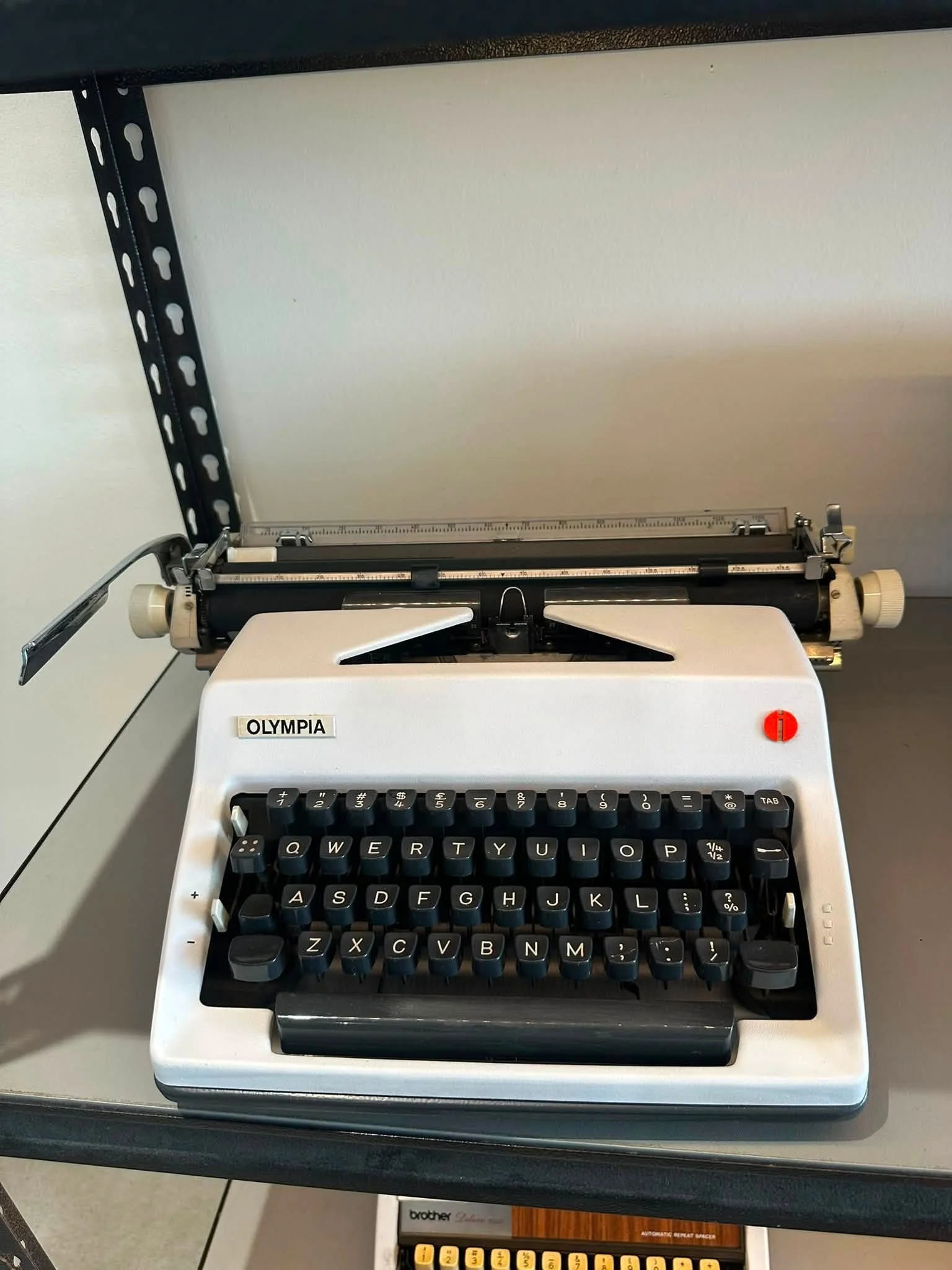 Olympia SM9 Typewriter ( Germany)
