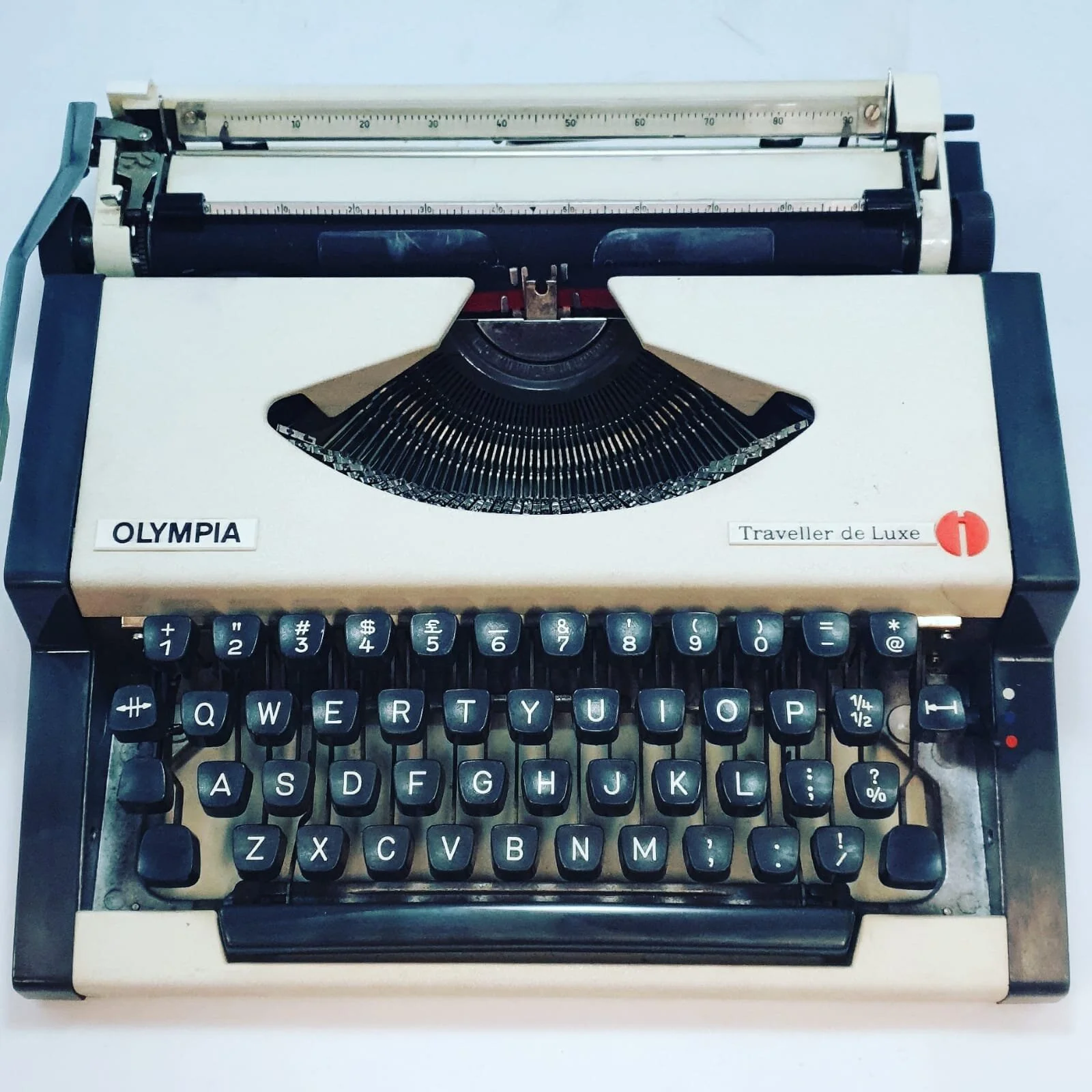 FFD83C6C-FCA6-42B6-B12D-A47E1C5ED1CC