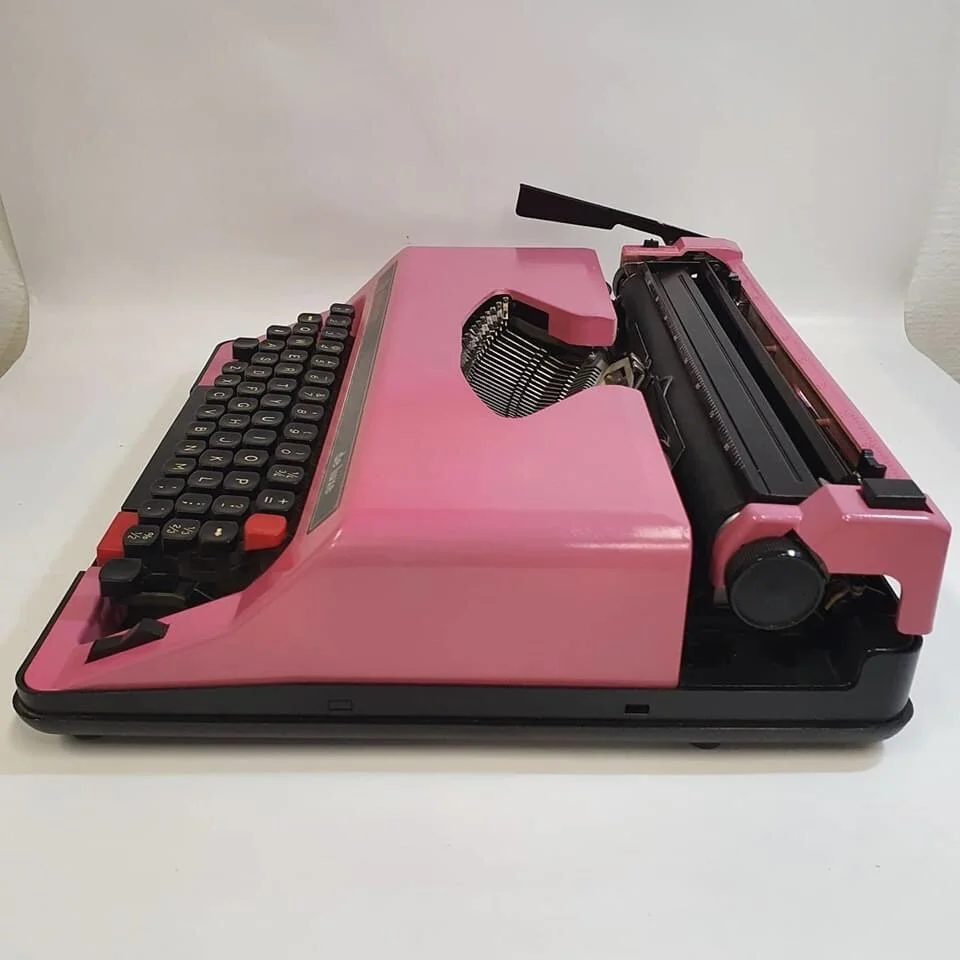 5EFE1027-15AE-4541-BDC6-3D526732AE85