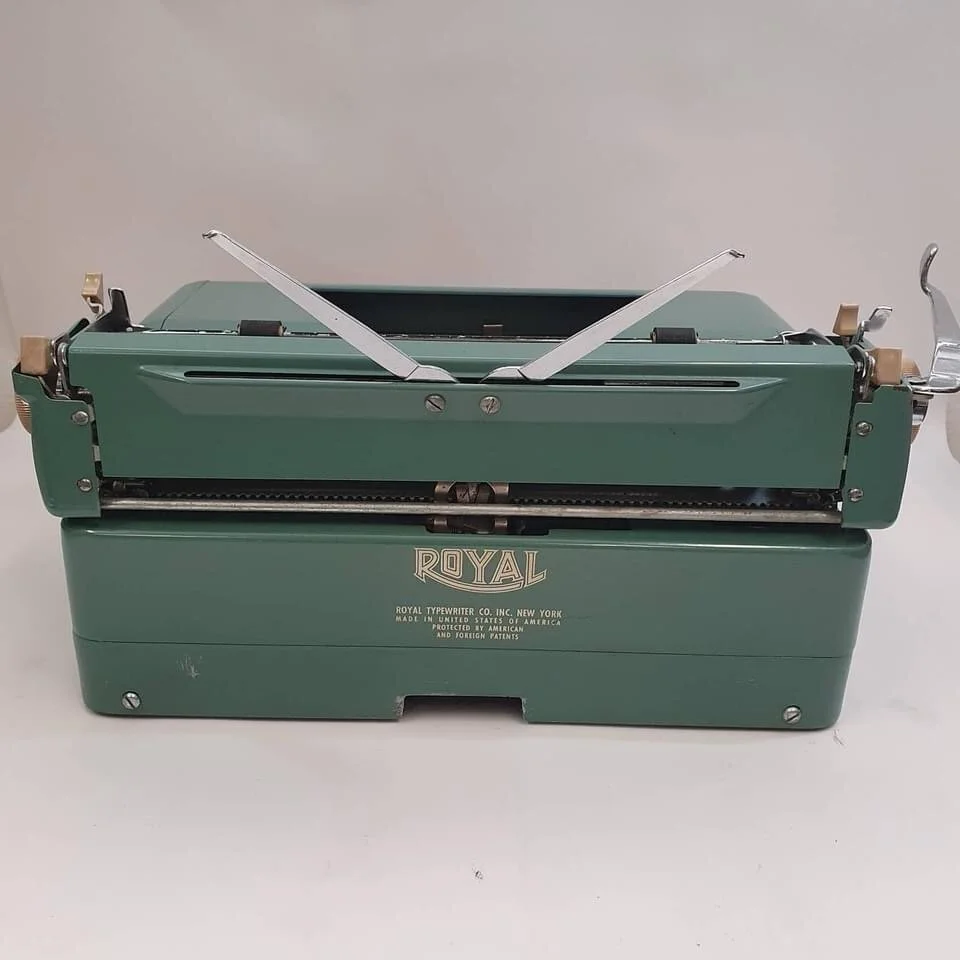 74EEC4E9-A069-4977-8321-B1D1EAD8DDCD