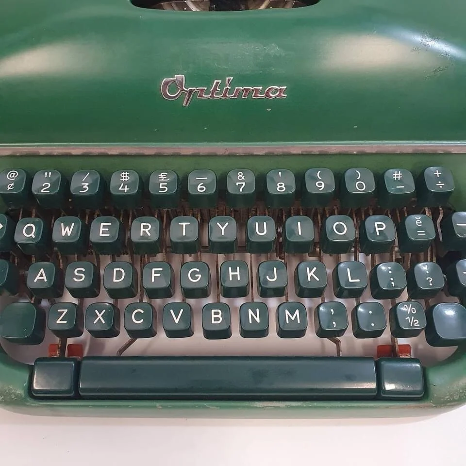 936D8F0B-525F-4AB1-89E6-144559BF9944