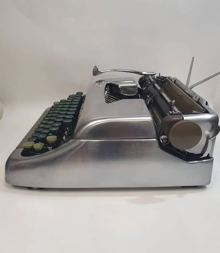 2AAD6AC4-184B-45CE-ACDA-08F695E2CB78