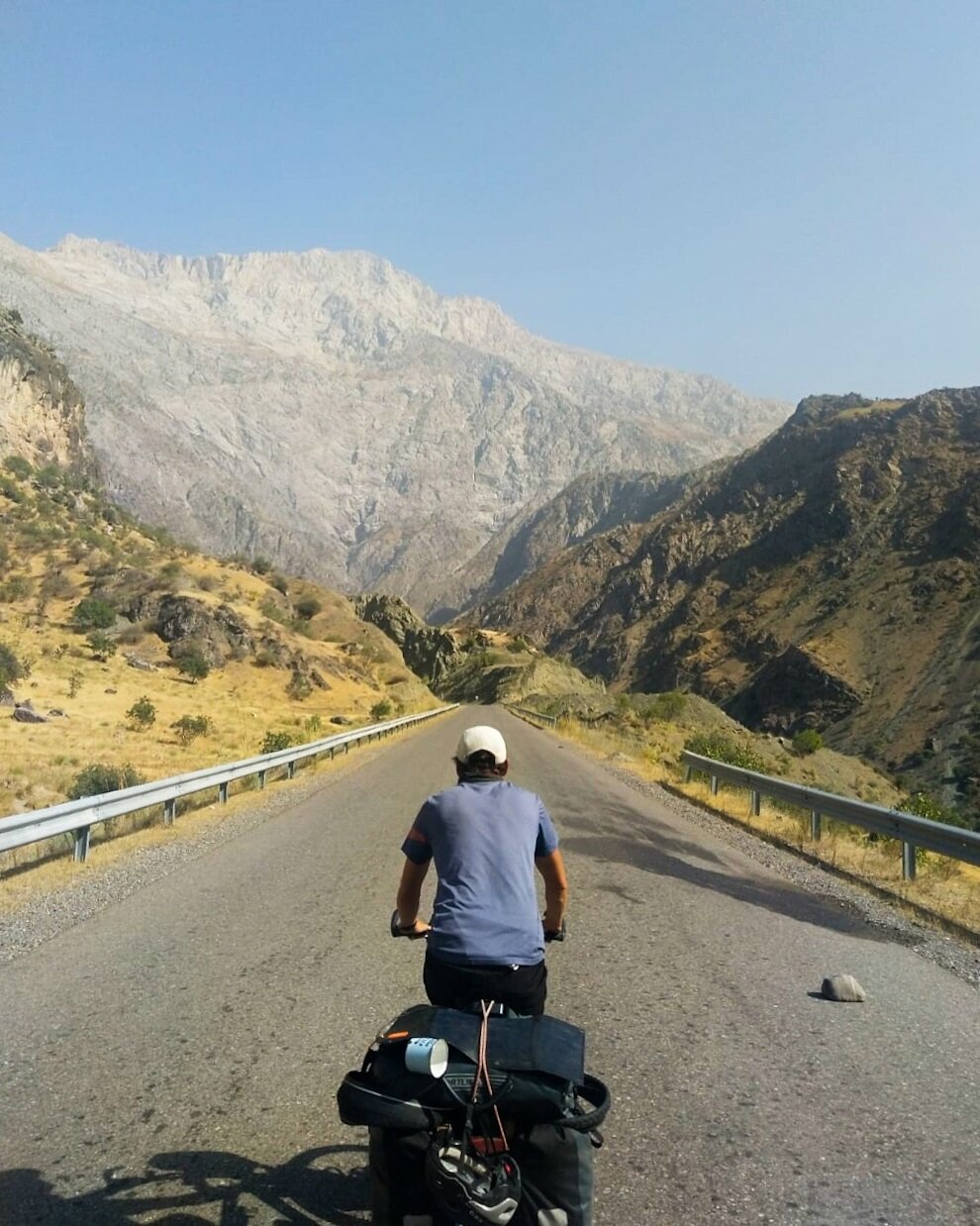 We are currently cycling between the mountain peaks, right next to the Pyandz river, which marks the border with Tajikistan and Afghanistan. 

Everytime we look to the right, we see the Afghan kids playing in the river and farmers with their livestoc