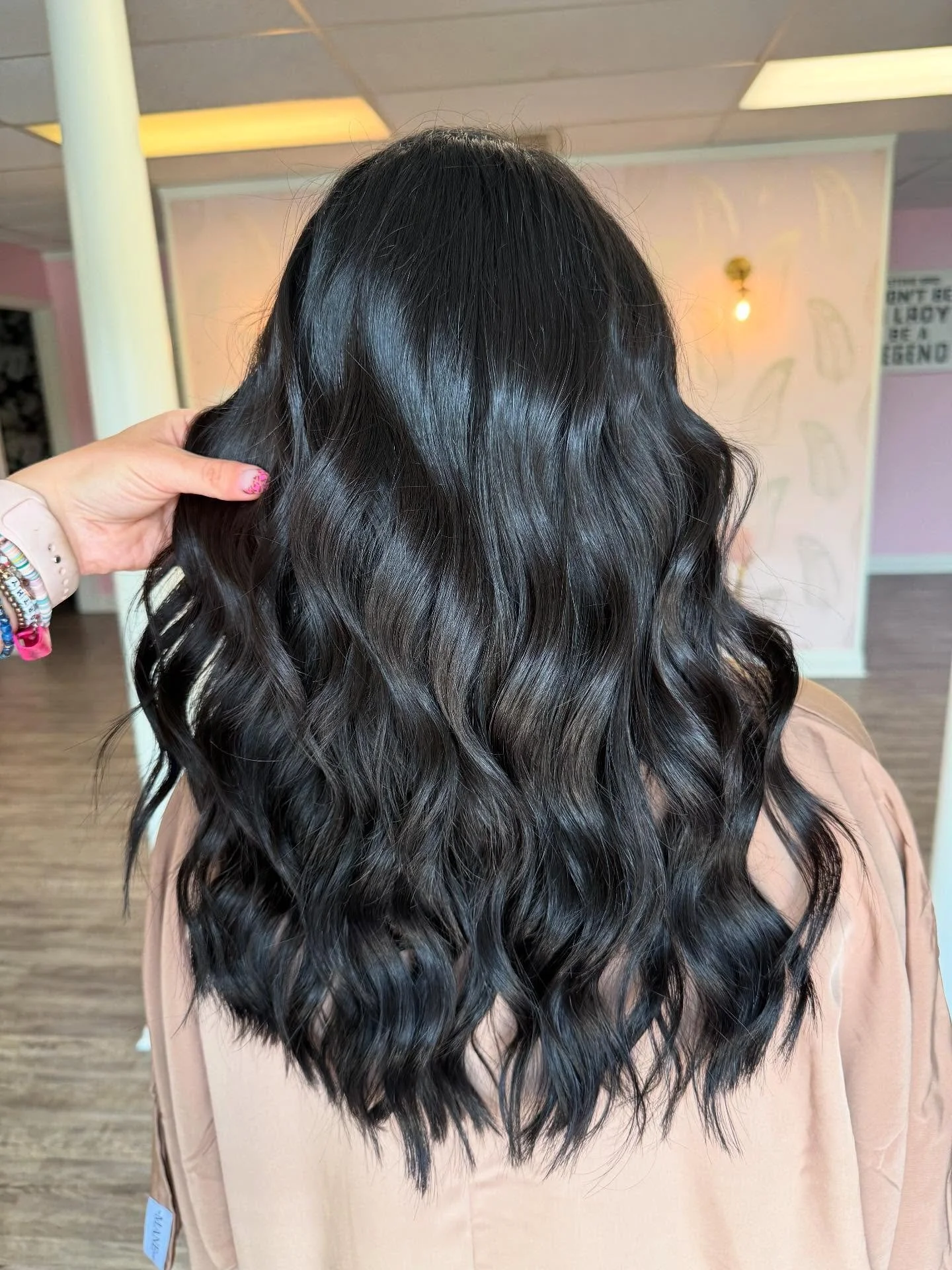 Extensions are a God send for women 🥹🫶🏻 

#extensions #hairstylist #salon