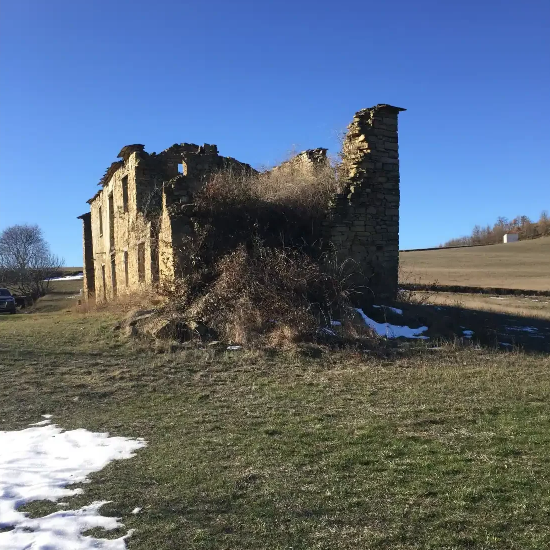 From a ruin in the hills to Villa Asti
