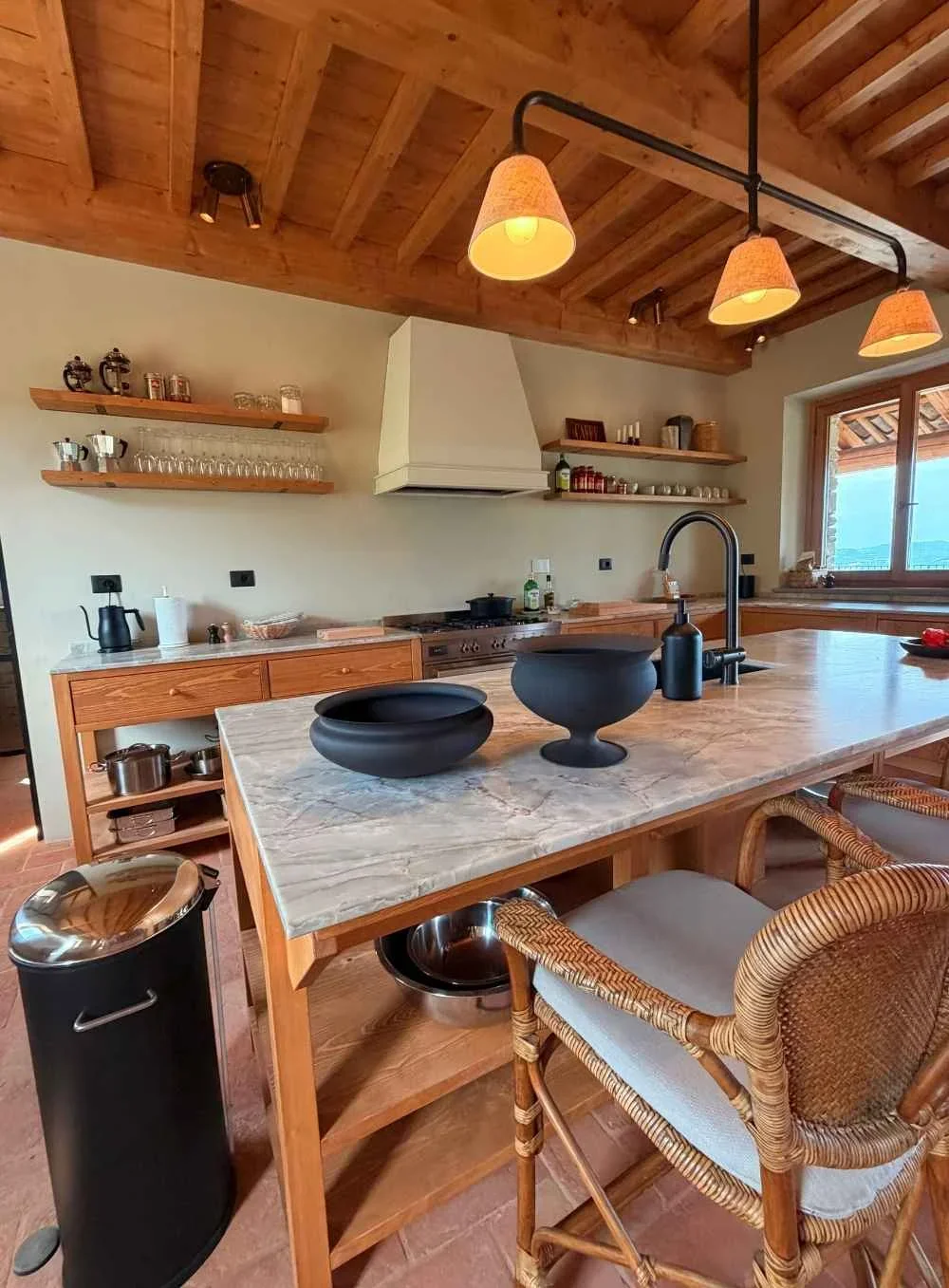 Kitchen-island.webp