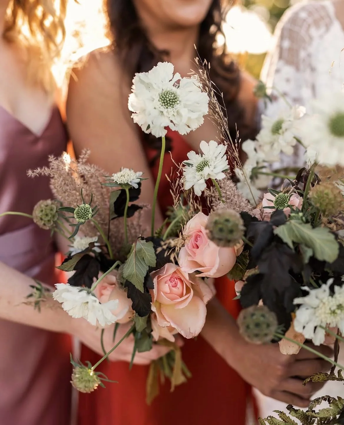 It&rsquo;s autumn!! My fave season so to celebrate here&rsquo;s 5 autumnal bridal bouquets I&rsquo;ve made &hearts;️

If you&rsquo;re planning an autumn wedding and want modern, curated, seasonal blooms for your big day then I&rsquo;m your gal 👋 get