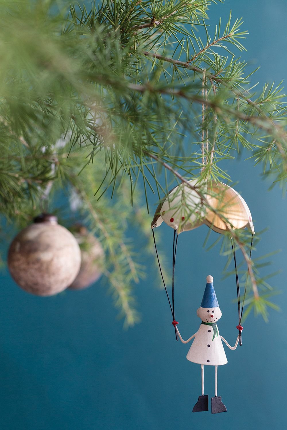 Parachute Snowman2.jpeg