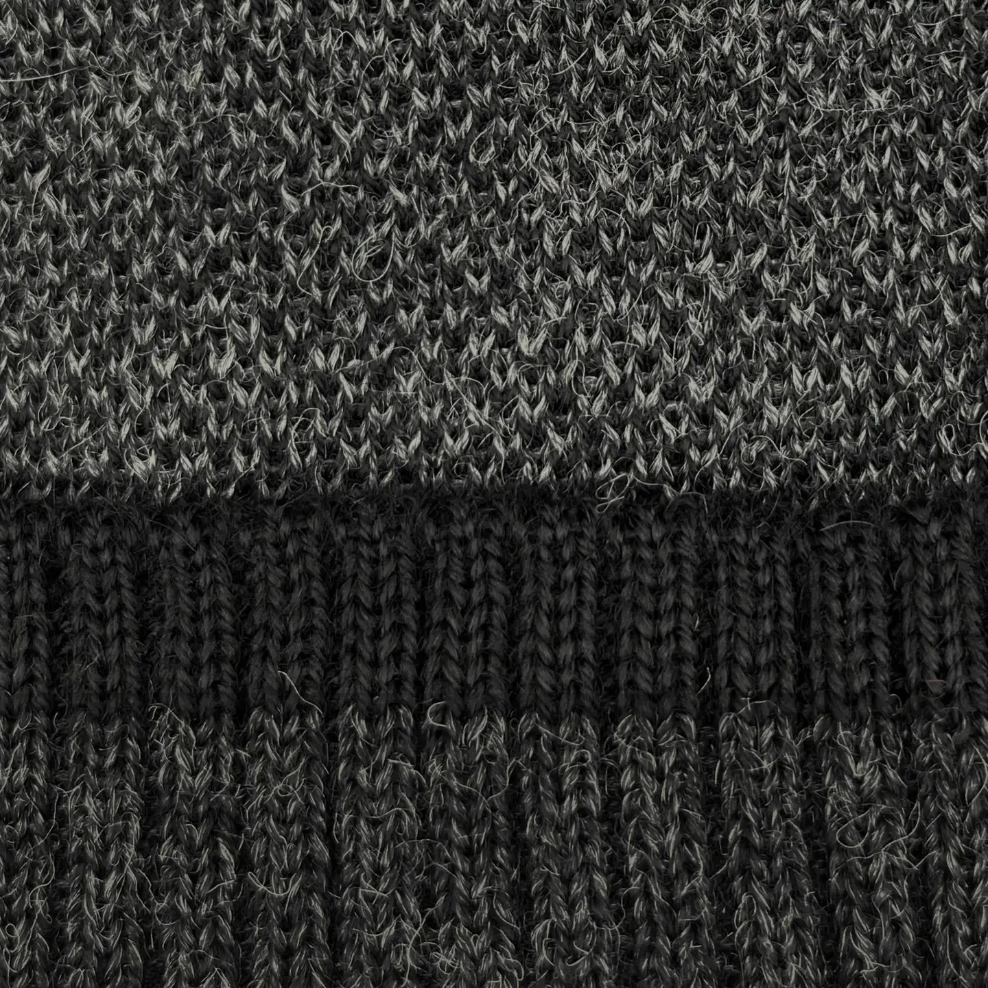 Trigo Beanie Coal2.jpeg