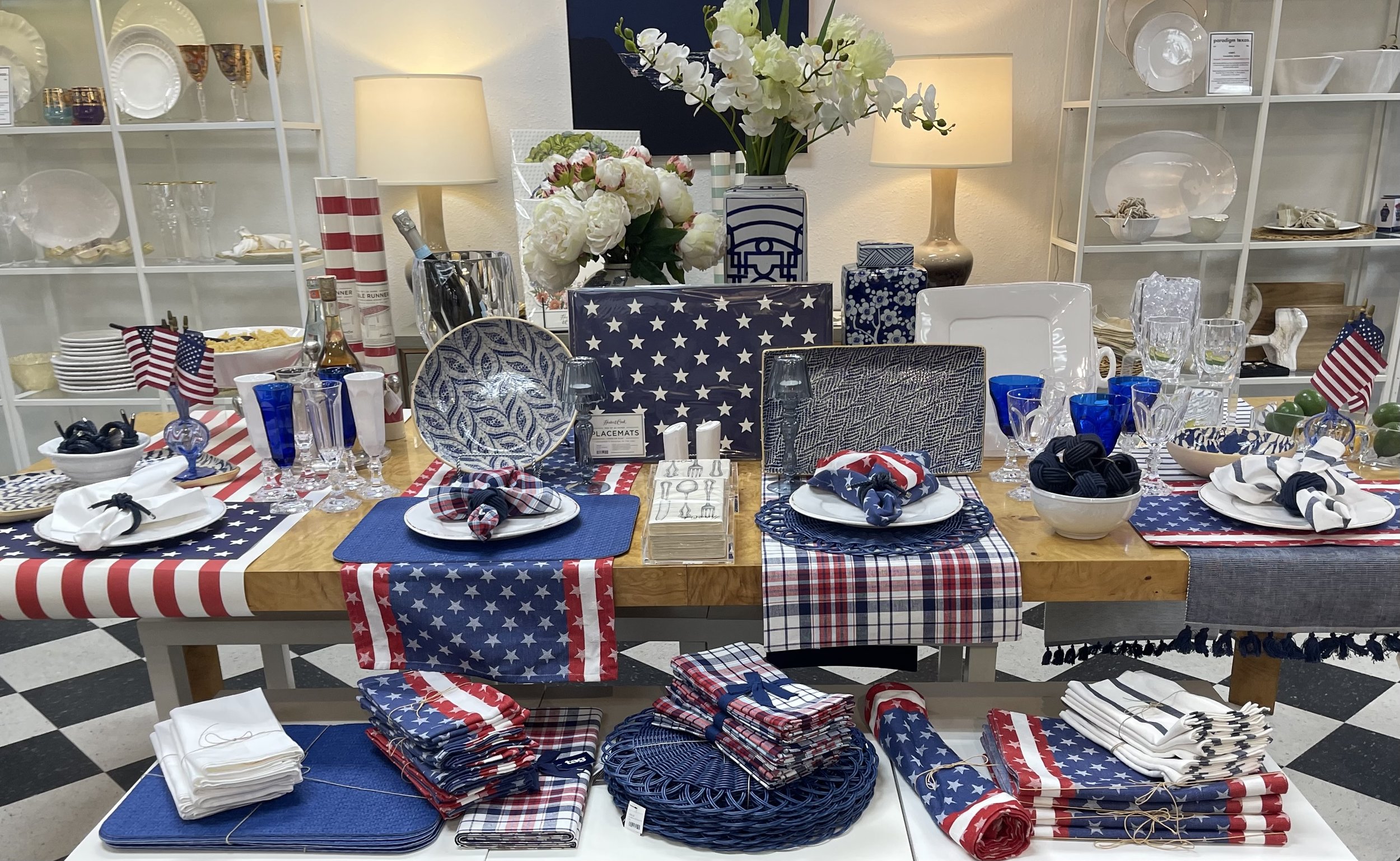 4th Of July Table.jpg