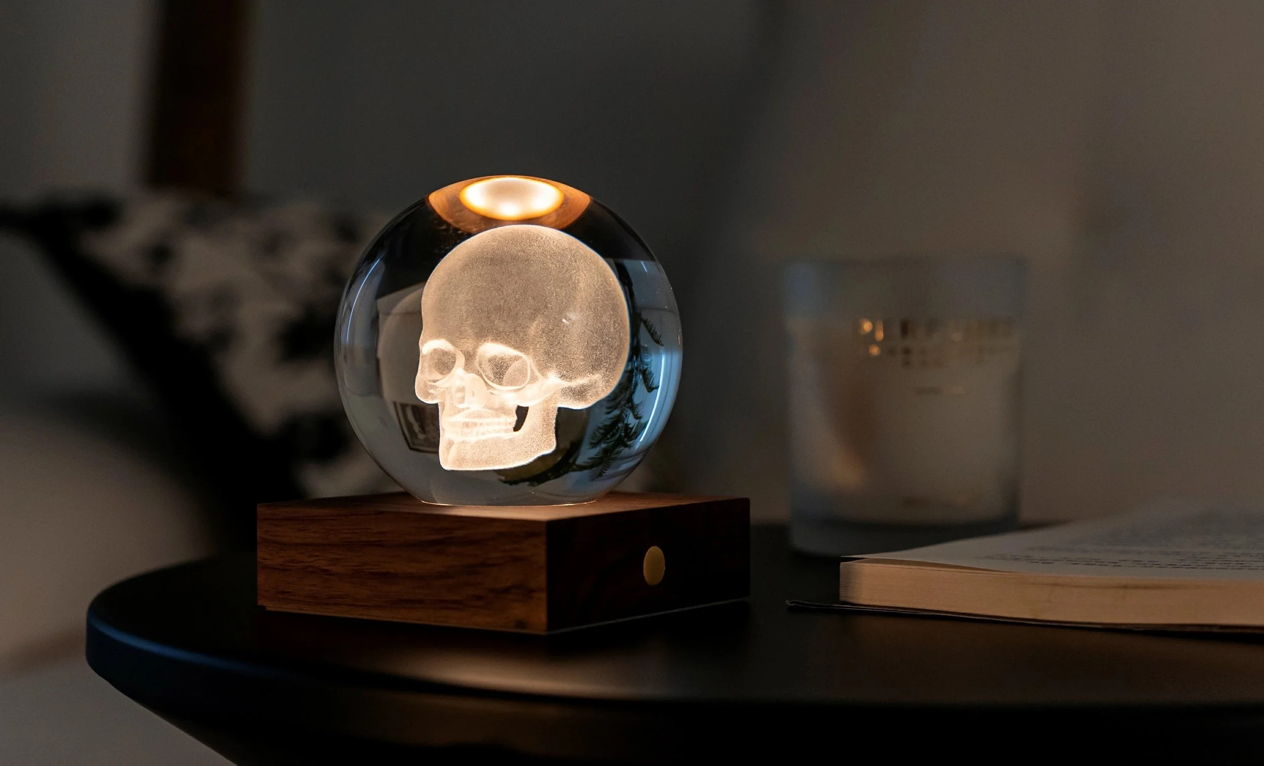 Skull Crystal Light2.jpeg