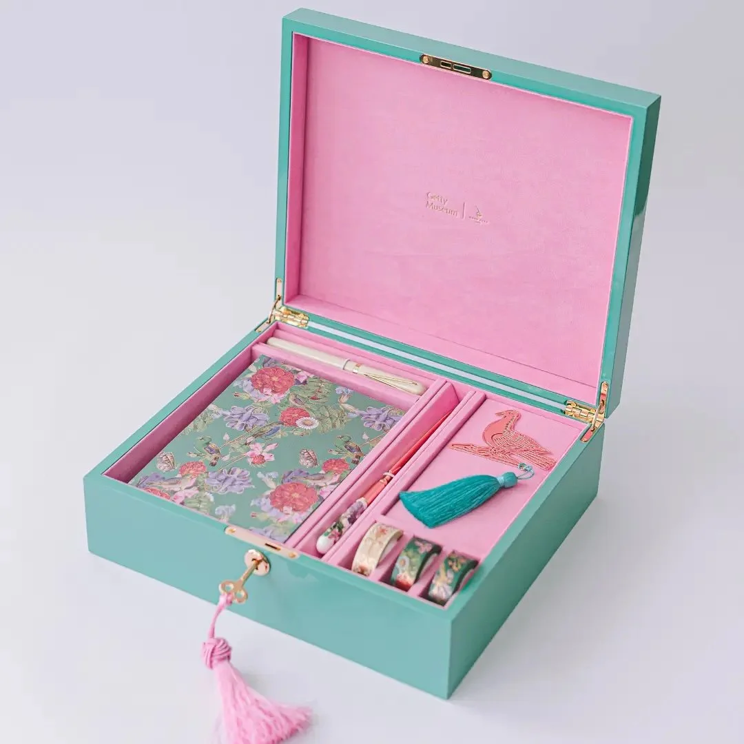 Turquoise Bird Menagerie Lacquered Keepsake Stationery Set