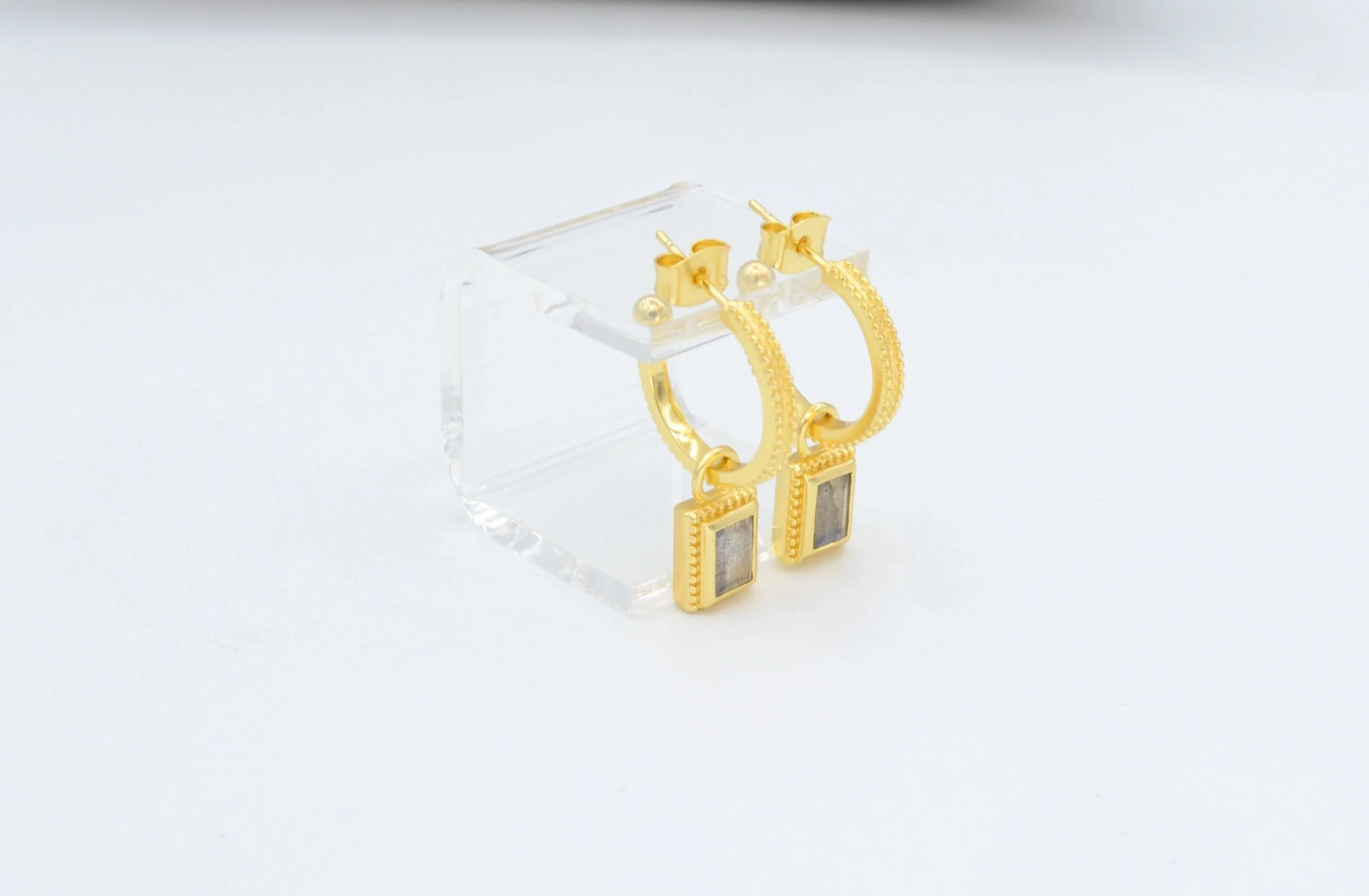 Labradorite Dangle2.jpeg