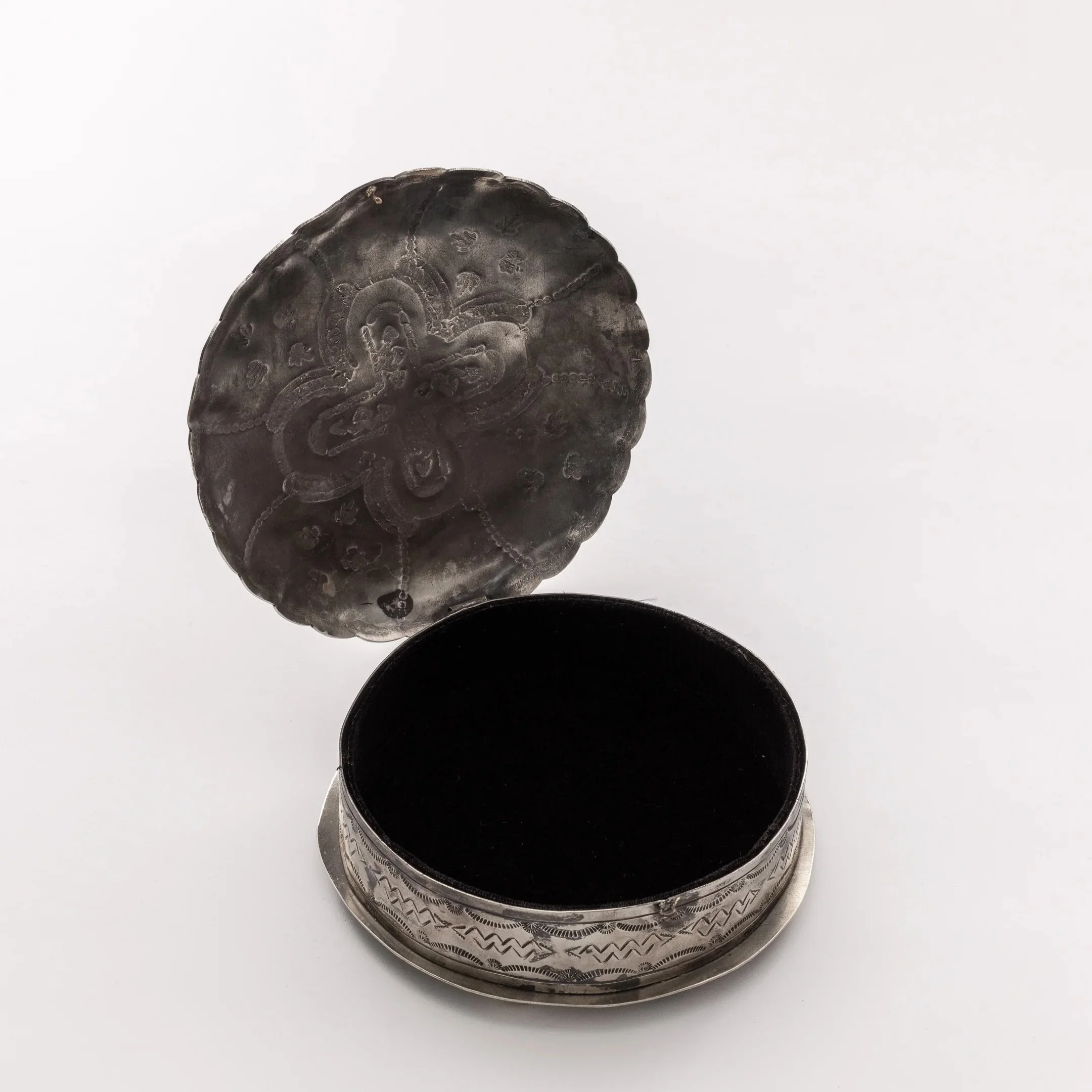 Round Box3.jpeg