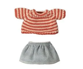 Knitted Sweat and Skirt Big Sister.jpg