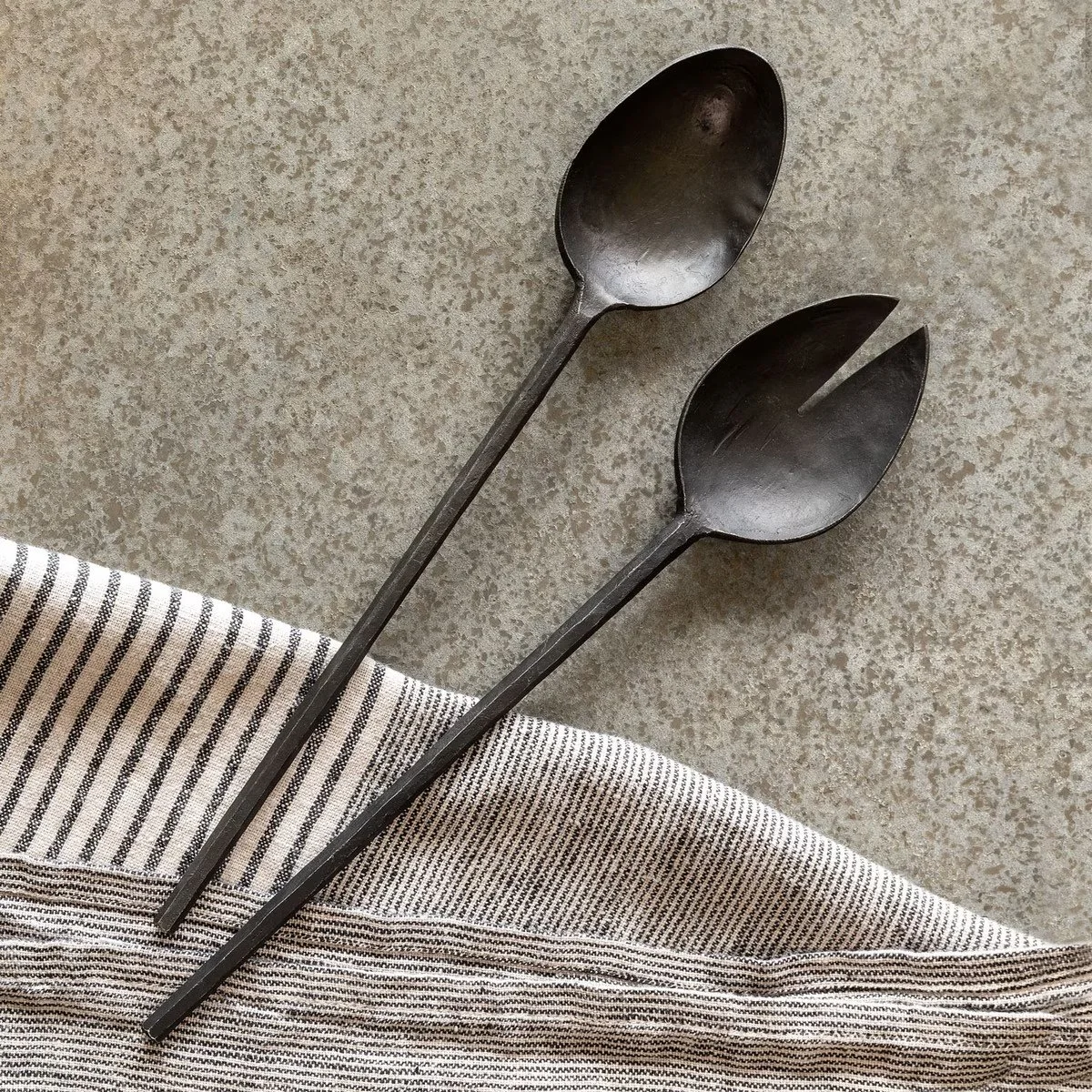 Salad Servers2.jpeg