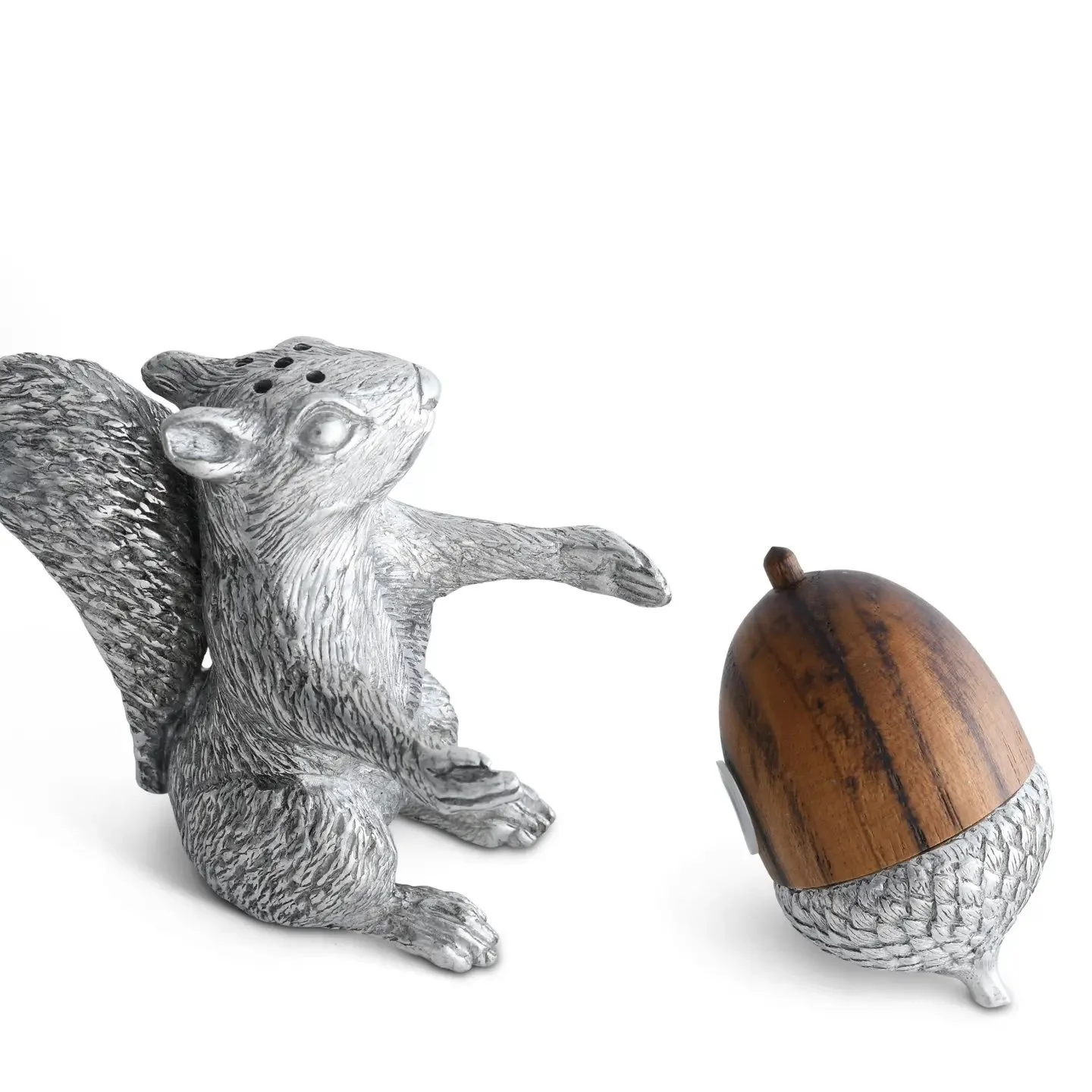 Squirrel Acorn Salt Peppr2.jpeg