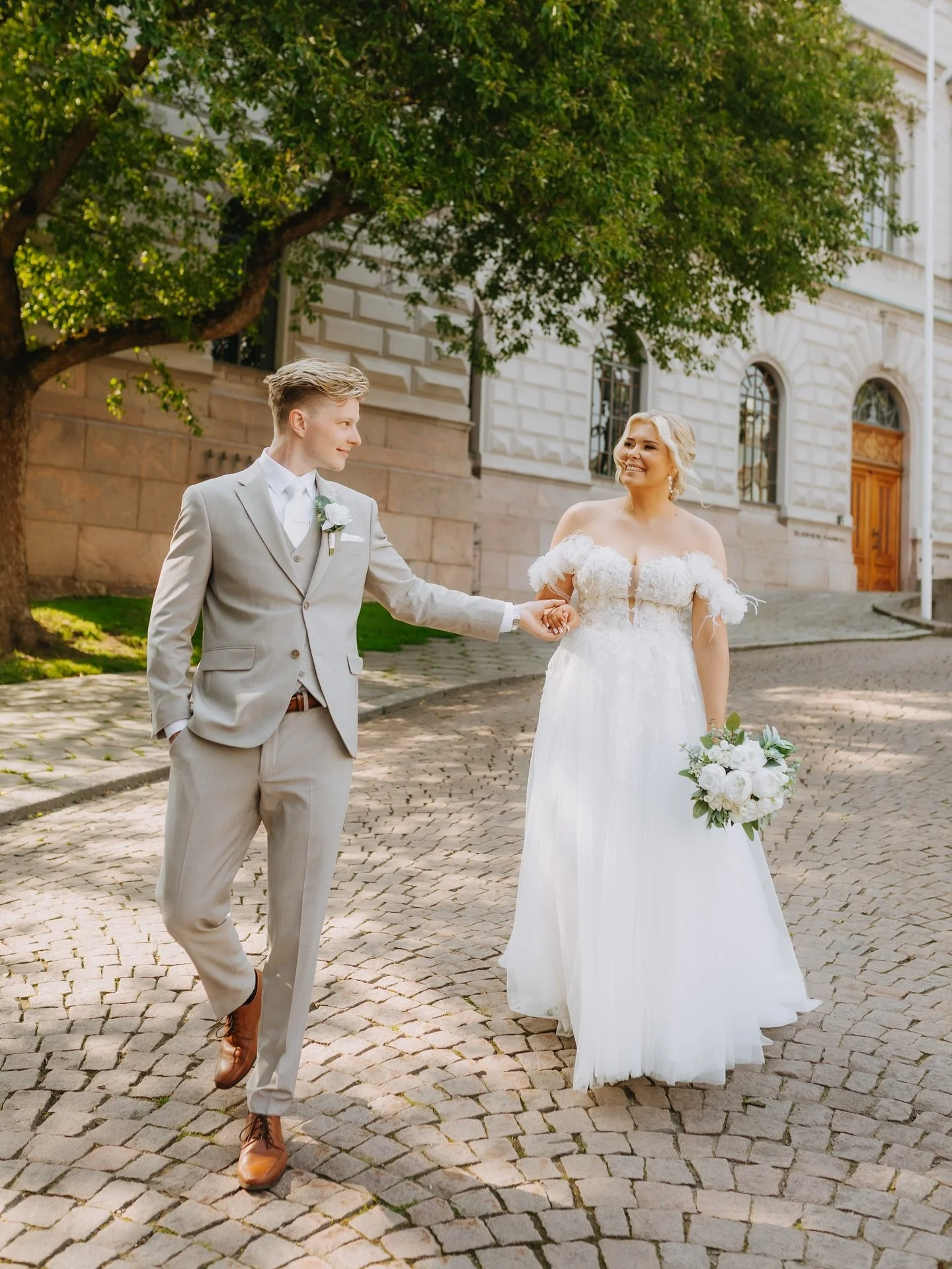 N&auml;m&auml; kaksi&hellip; huh! 🤍

Onnea J &amp; V!